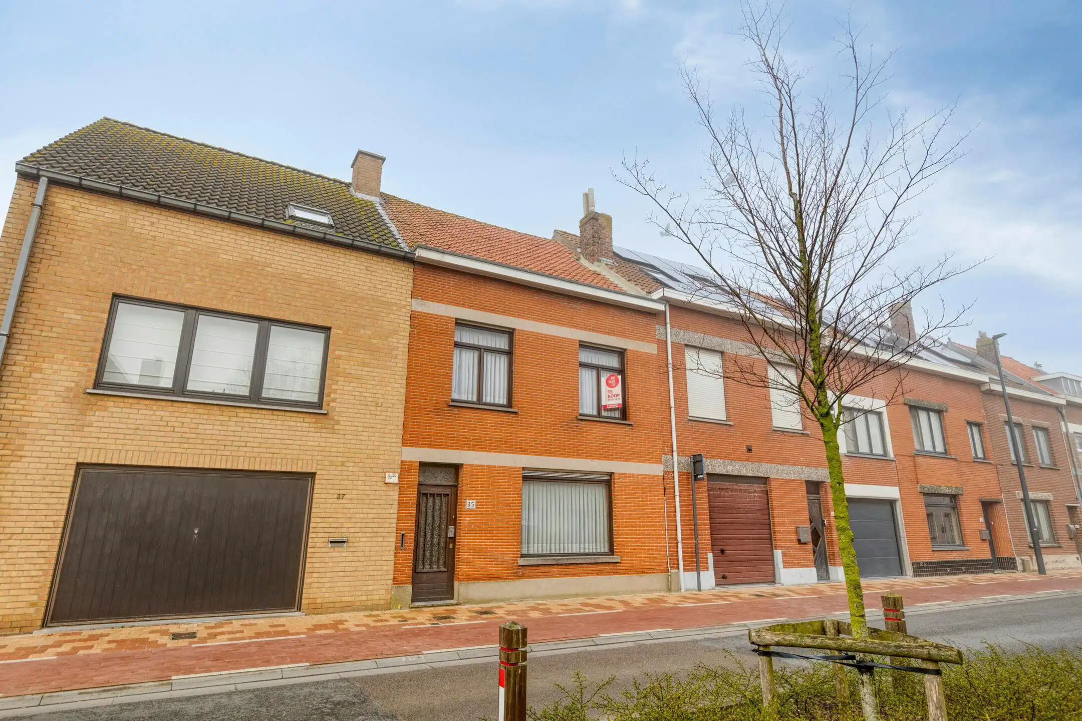 Hoofdfoto van de publicatie: Te renoveren huis te koop in Uitkerke met 4 slaapkamers