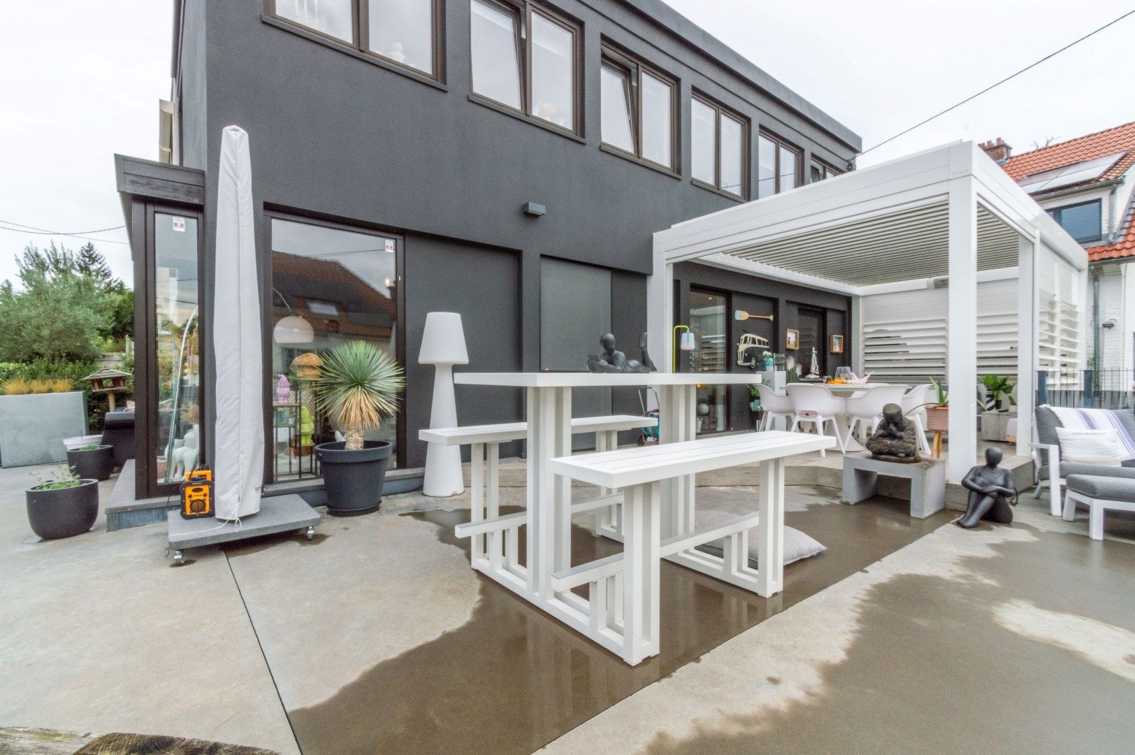 Welgelegen en instapklare 3-gevelwoning met oa. 3 slaapkamers! foto 12