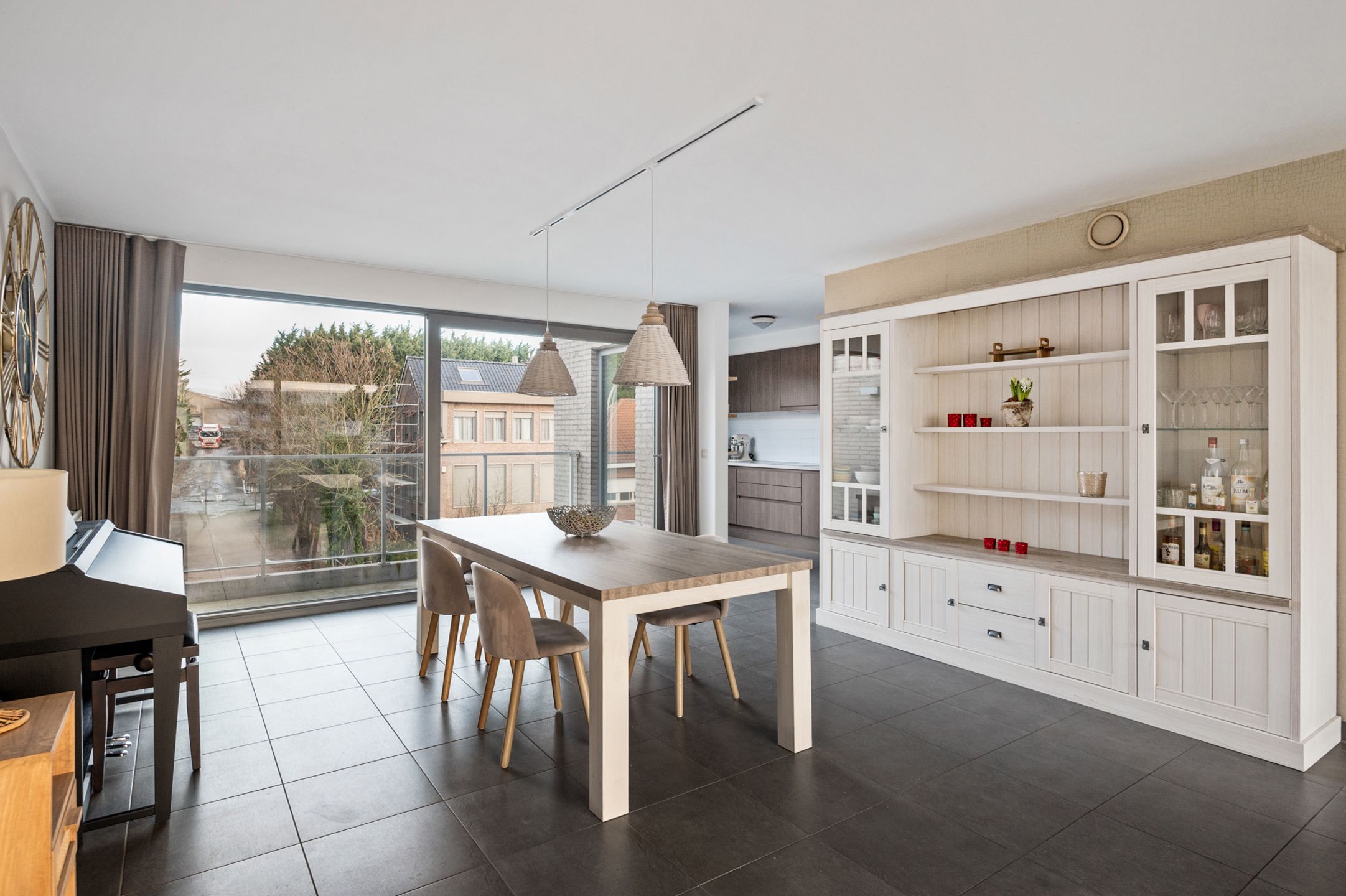 Ruim, energiezuinig appartement met twee mooie terrassen foto 7