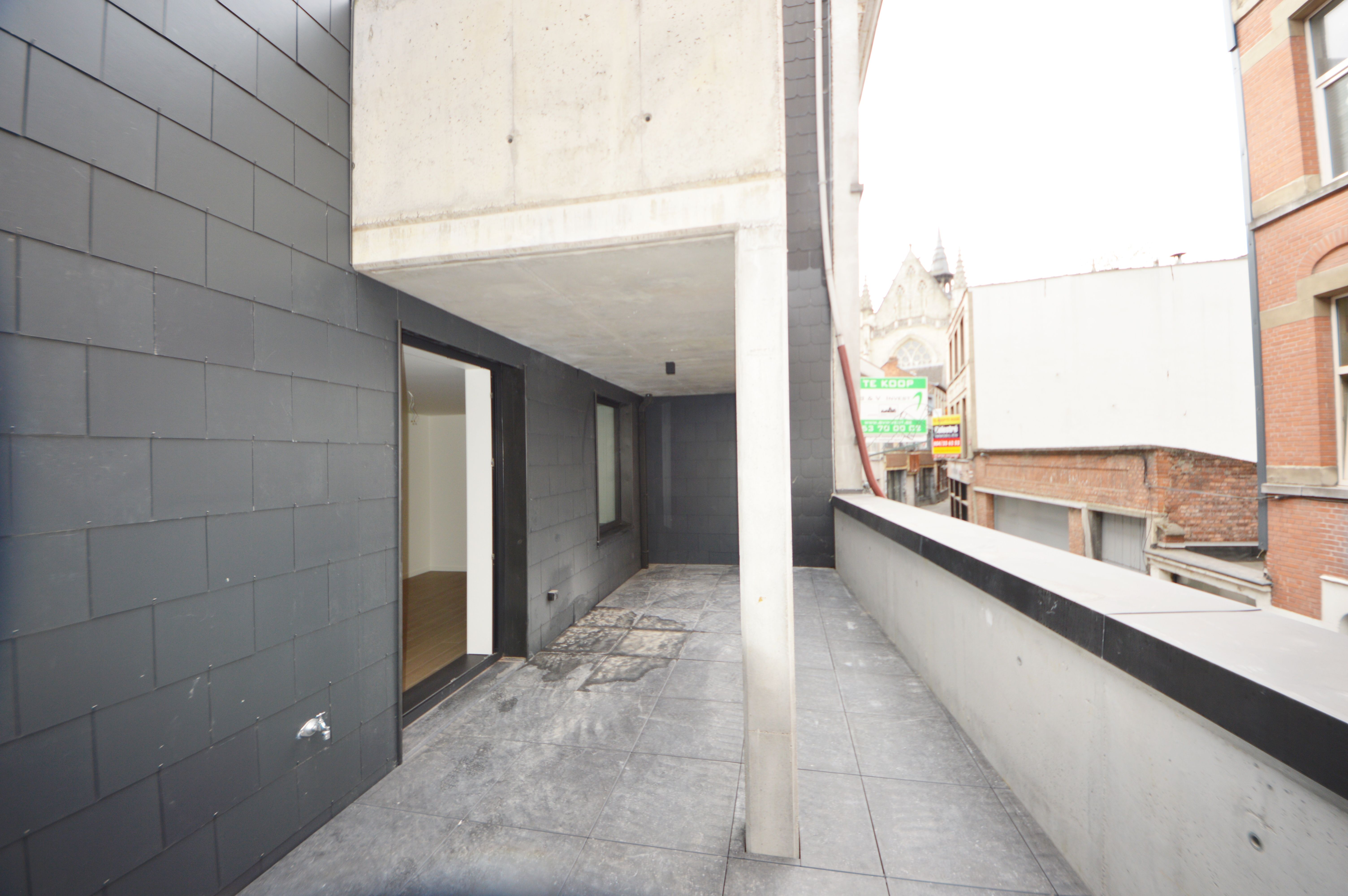 Lichtrijk & energiezuinig (ver)nieuwbouwappartement met terras vlak bij de Grote Markt  foto 10
