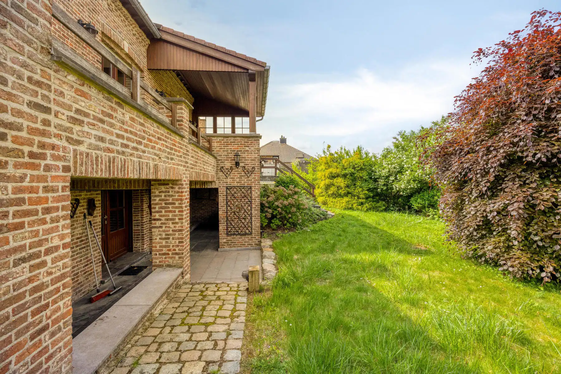 Zeer rustig gelegen villa met veel mogelijkheden foto 18