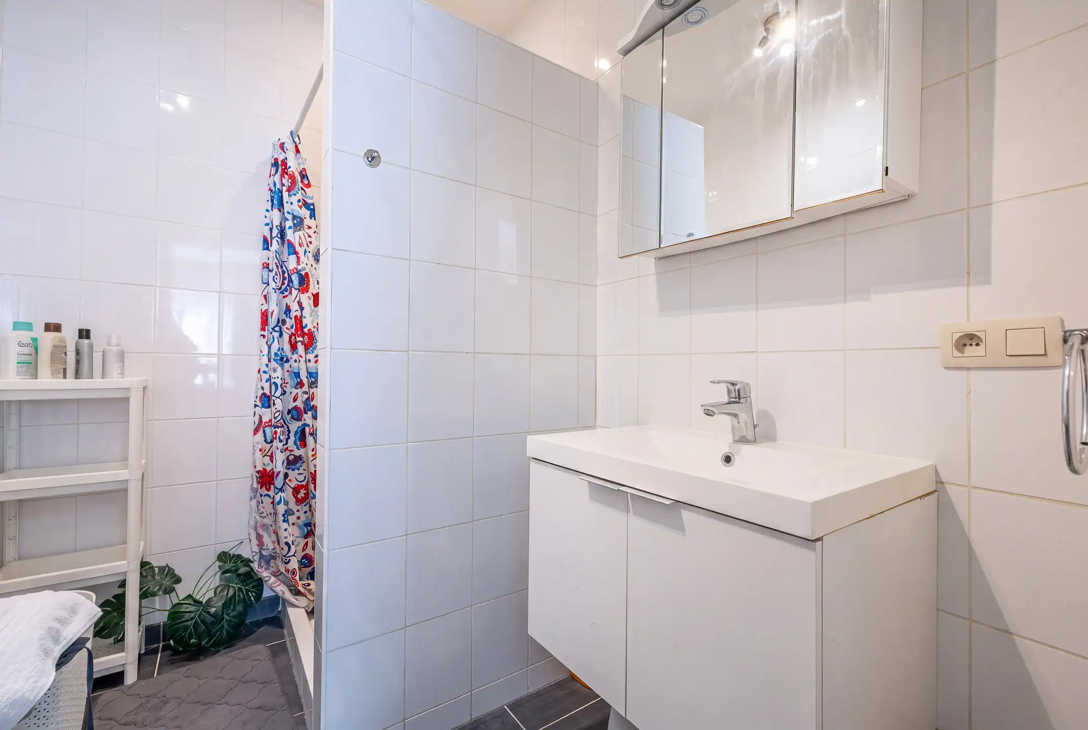 Ruim appartement met 1 slaapkamer van ± 75m² foto 8