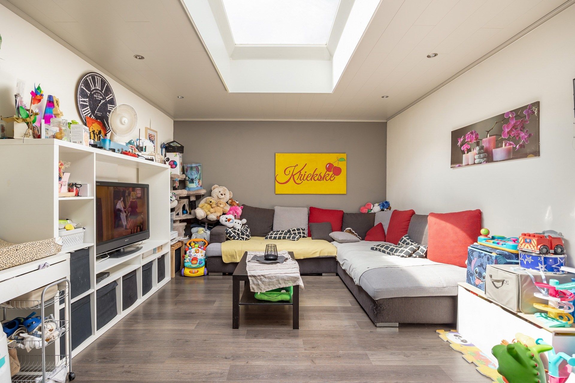 Uitstekend gelegen starterswoning met 2 slaapkamers foto 3