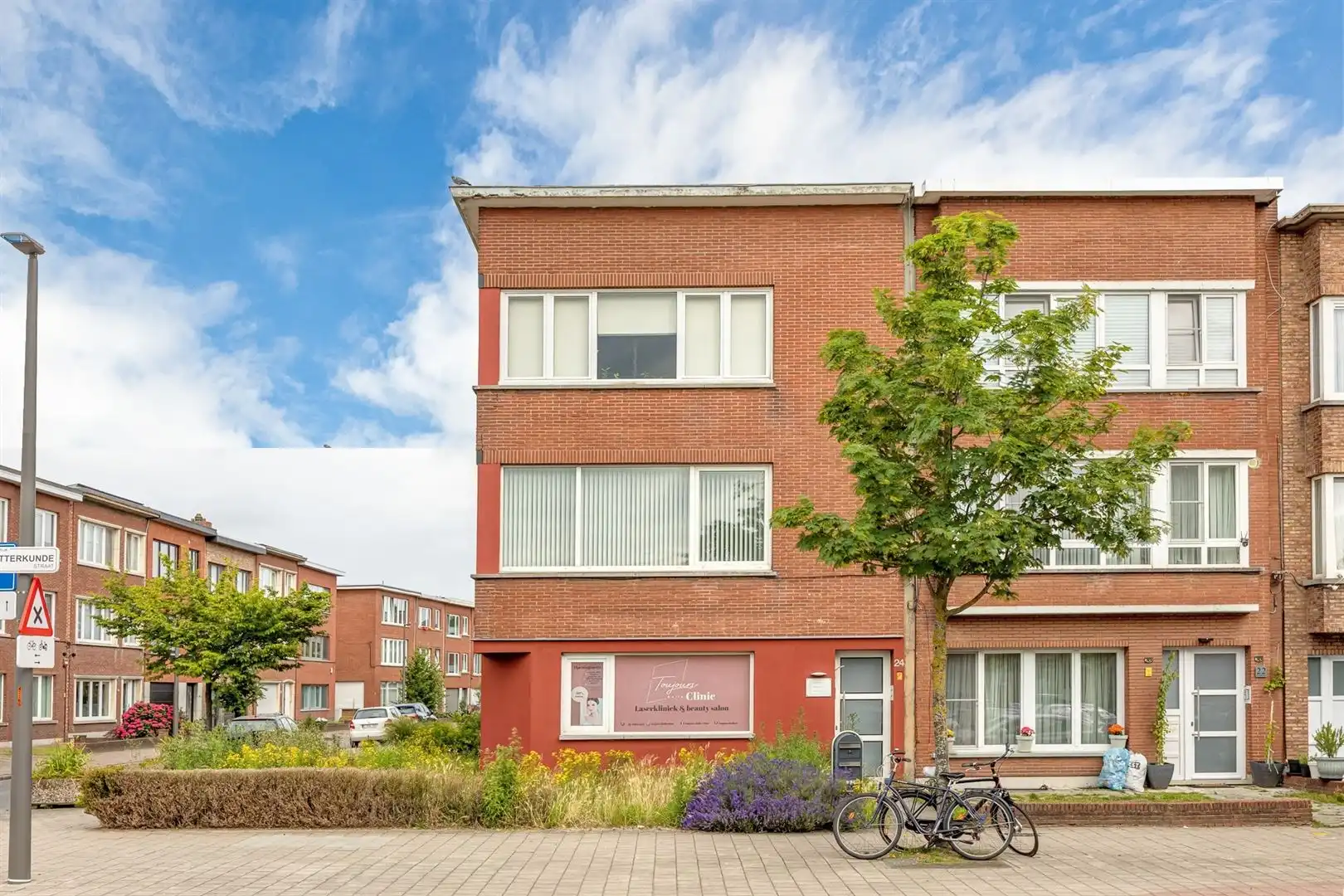 Lichtrijk hoekappartement met 3 slaapkamers foto {{pictureIndex}}