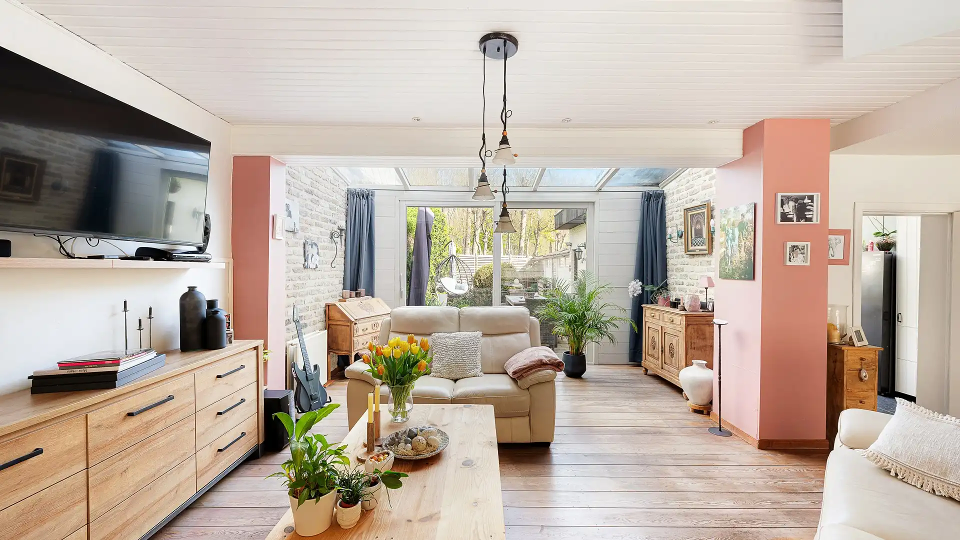 Ruim wonen met tuin en uitweg nabij het strand foto 5