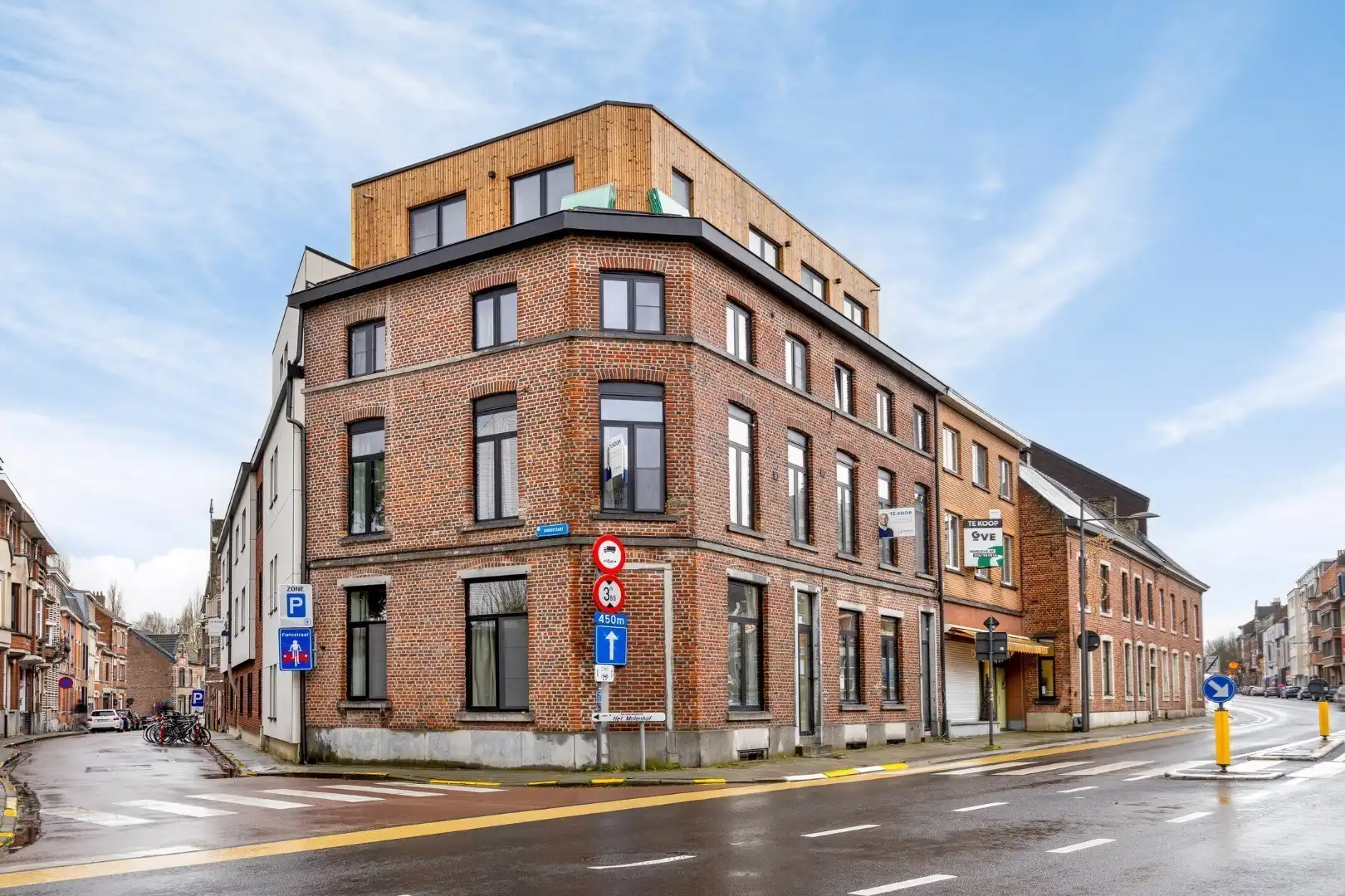 Volledig gerenoveerde en gemeubelde studentenkamers met privé-sanitair.  foto 6
