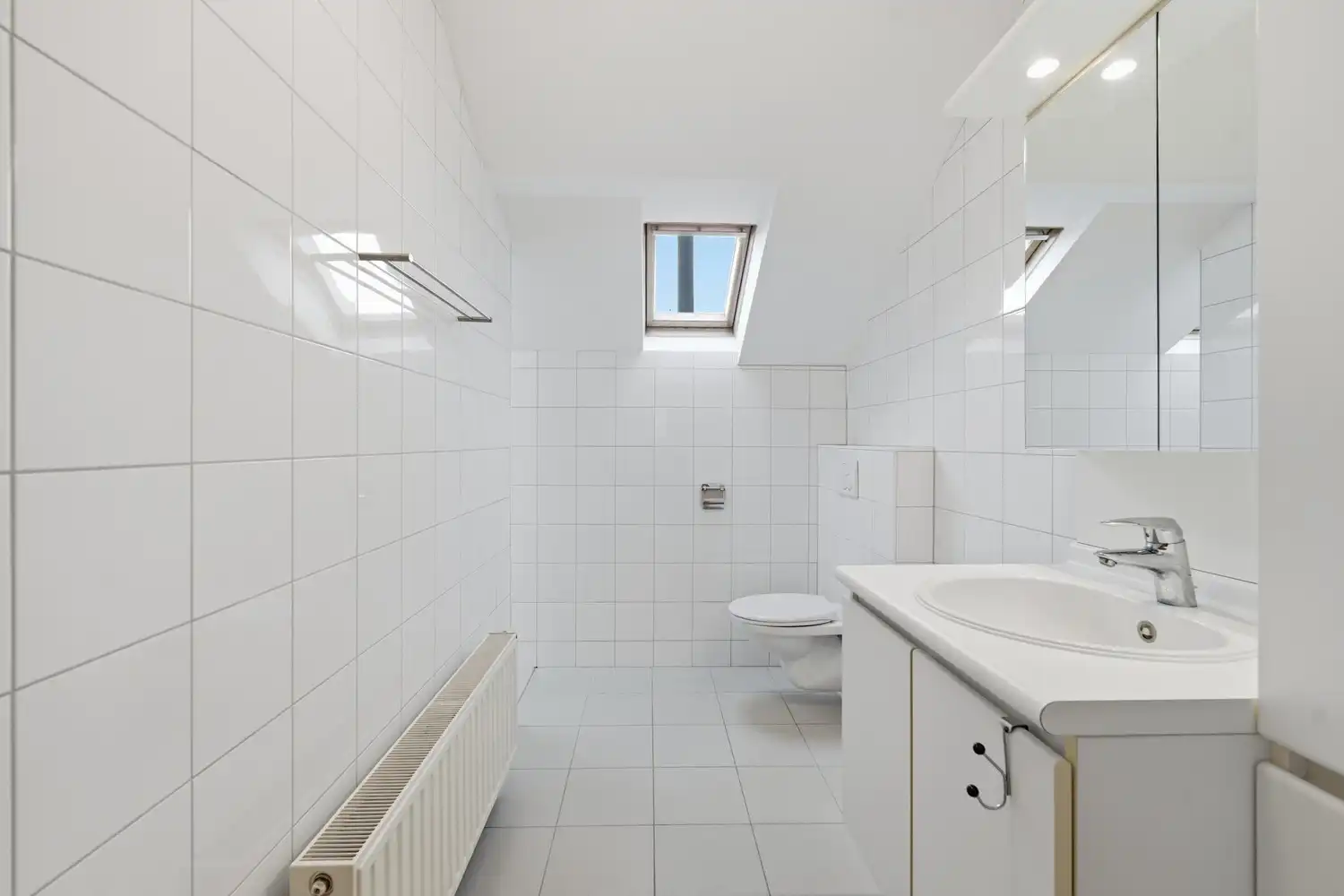 IZENBERGE: Recente rijwoning met alle comfort, 3 slaapkamers, gezellig tuintje en garage op 151m² grondopp. foto 10