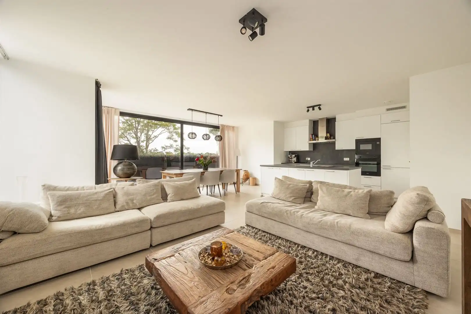    Exclusief penthouse met 2 terrassen en open, groen zicht foto 2