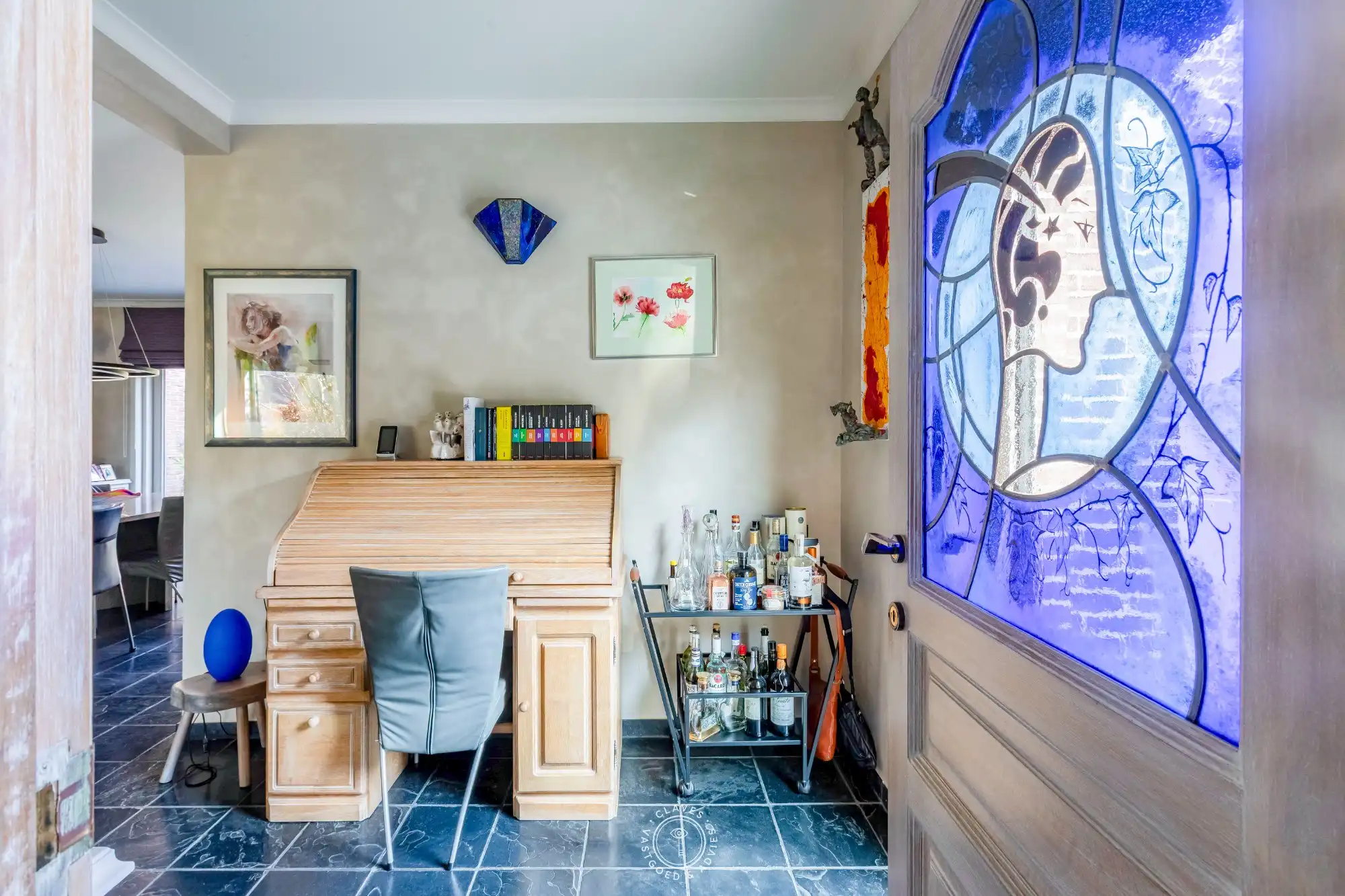 Huiselijke halfopen bebouwing met prachtige tuin in geliefde woonwijk foto 10