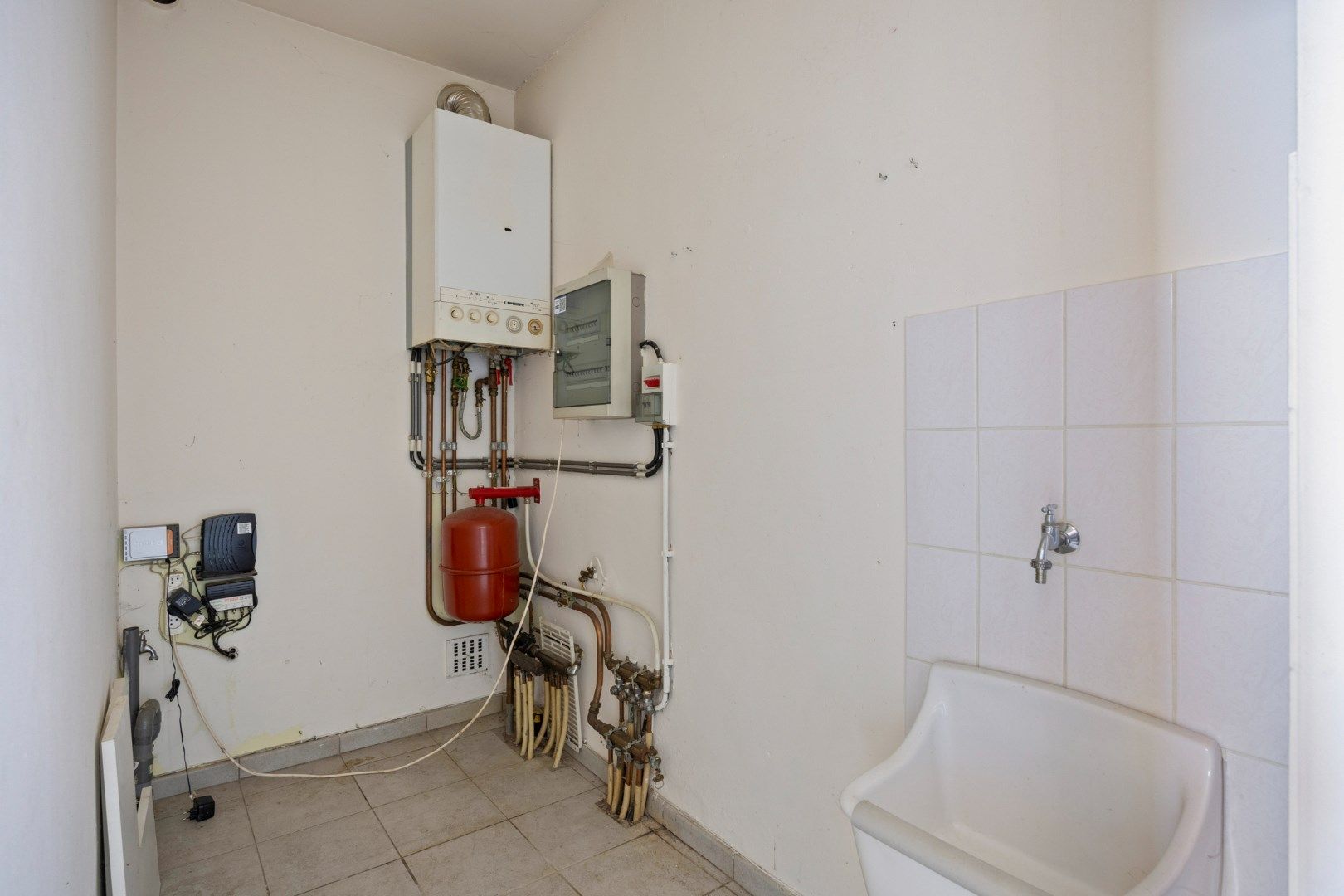 Appartement met 2 slaapkamers, garagebox en kelderberging in Mol-centrum ! foto 7