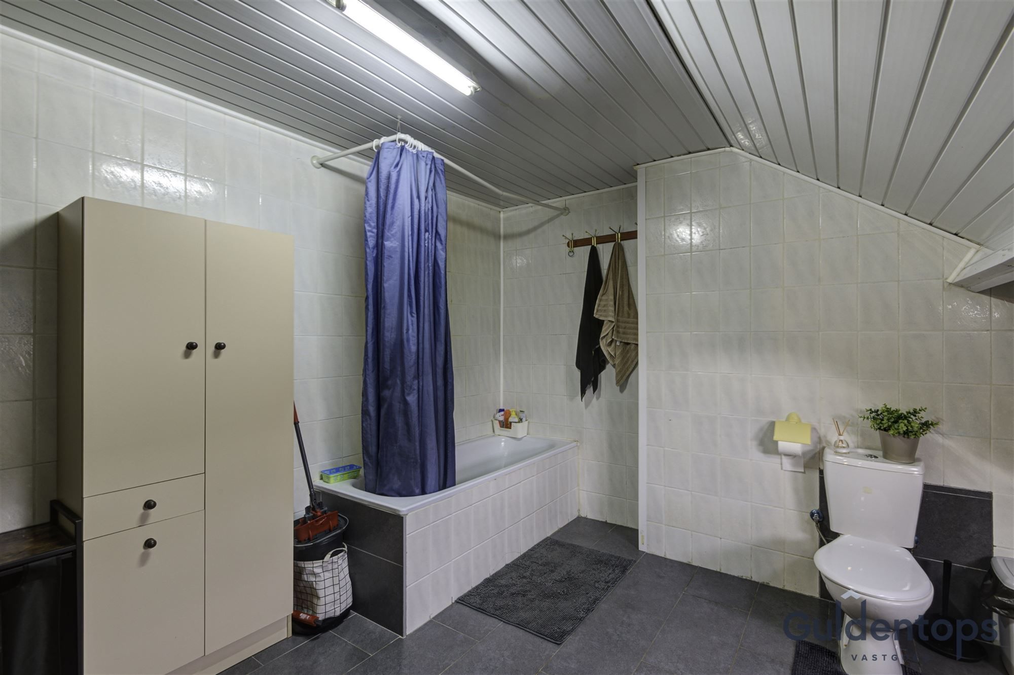 Opbrengsteigendom bestaande uit 3 vergunde appartementen foto 20