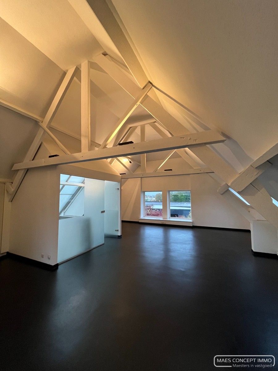 Unieke woning met kantoorruimte en atelier te Waregem foto 24
