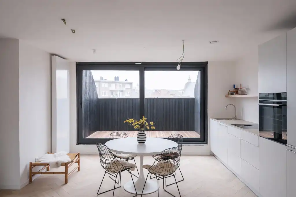 Prachtig duplex appartement met 3 slaapkamers en 2 terrassen in een voormalige herenwoning, nabij het historisch centrum van Gent. foto 3