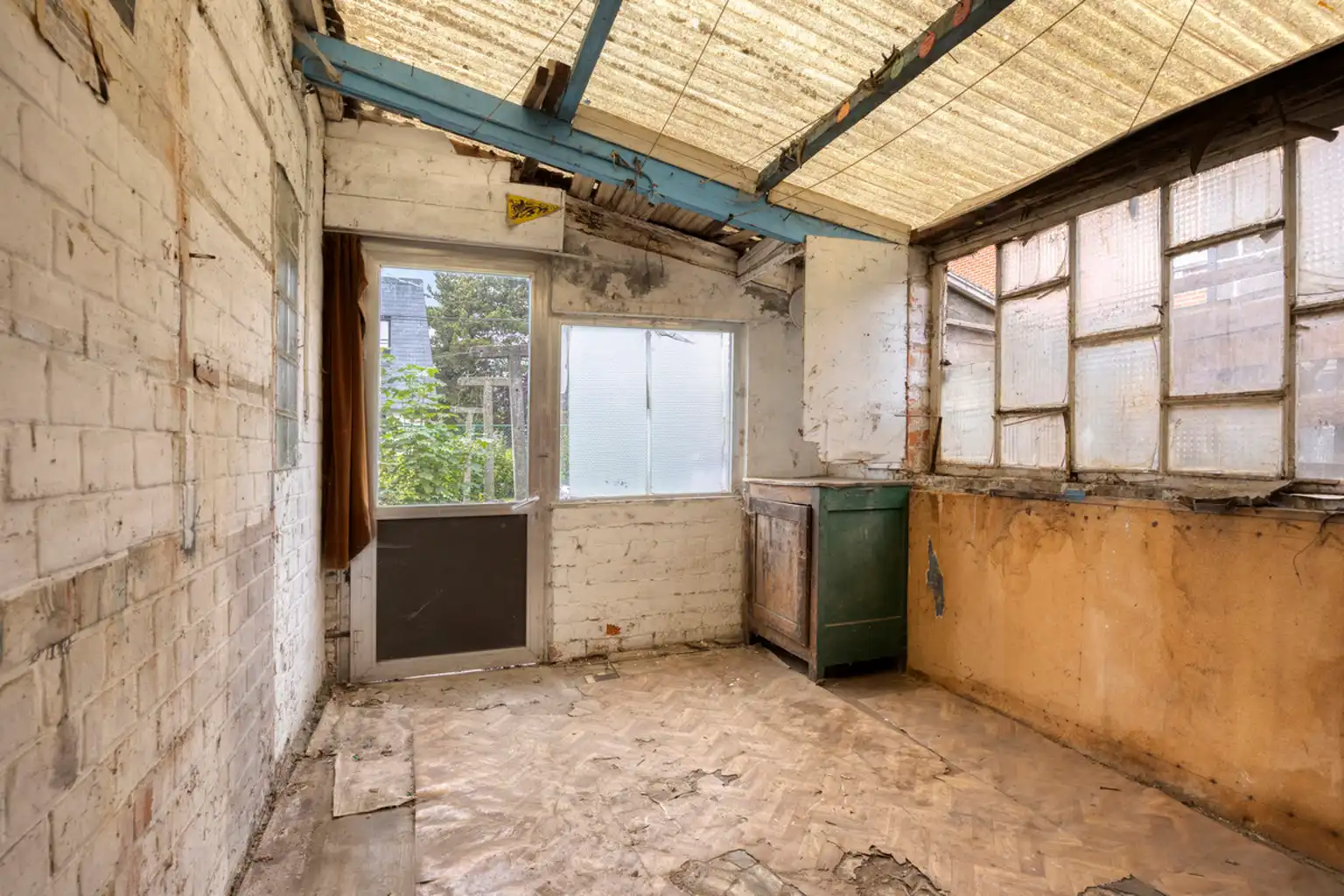 Ruime 3-gevelwoning met 3 slaapkamers en tuin foto 14