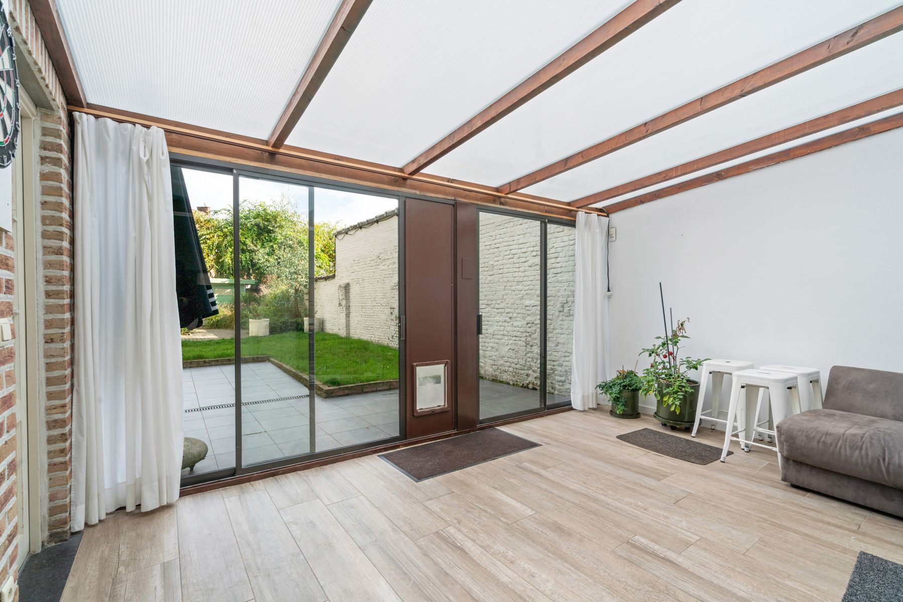 Zeer ruime gezinswoning met 3 slaapkamers, tuin en garage foto 7