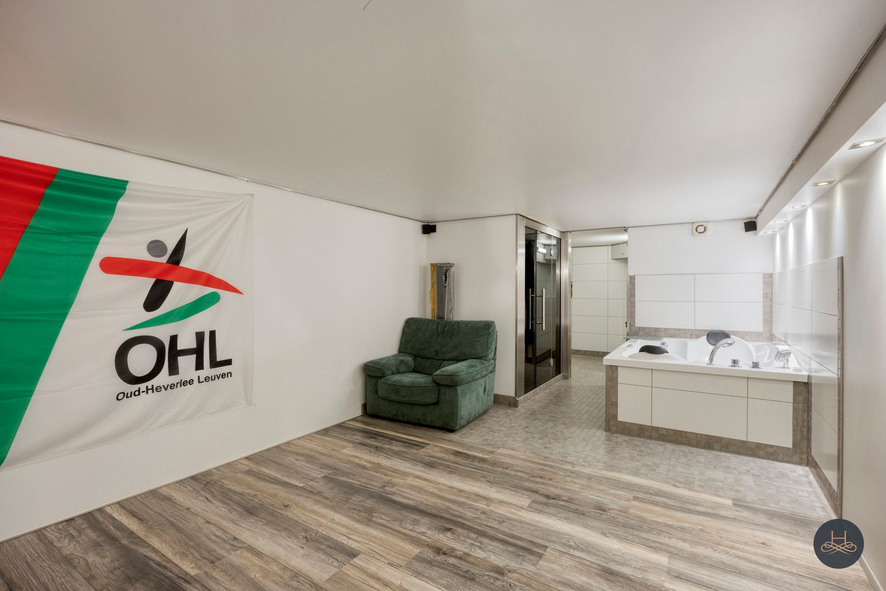 Stijlvolle bel-etage met wellness en tuin foto 22