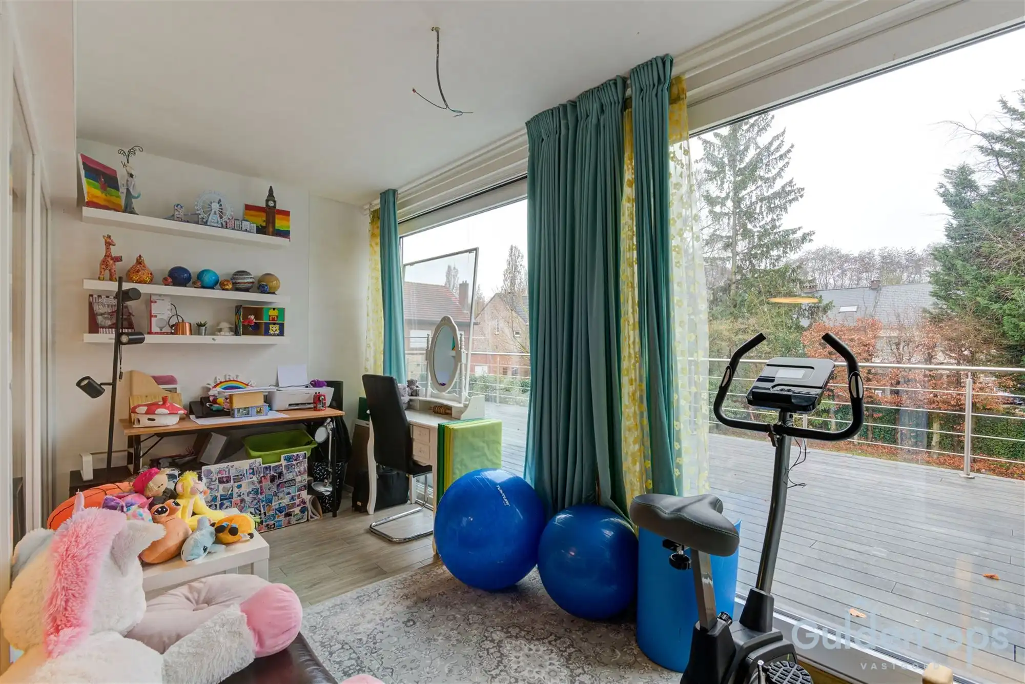 Knappe villa op exceptioneel perceel in gegeerde wijk foto 20