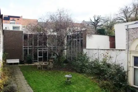 Charmant investeringspand met handelszaak, 2 erkende units en magazijn in hartje Gent foto 4