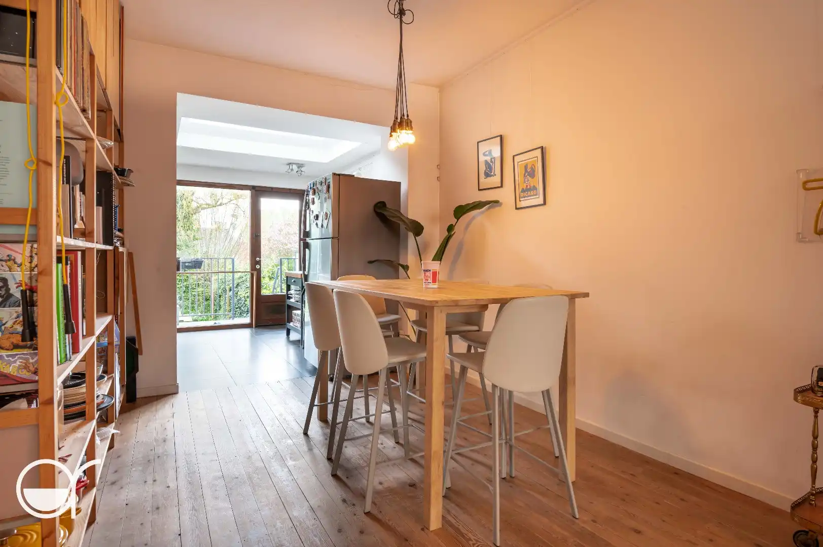 Statige woning met grote tuin vlakbij station Gent-Sint-Pieters foto 9