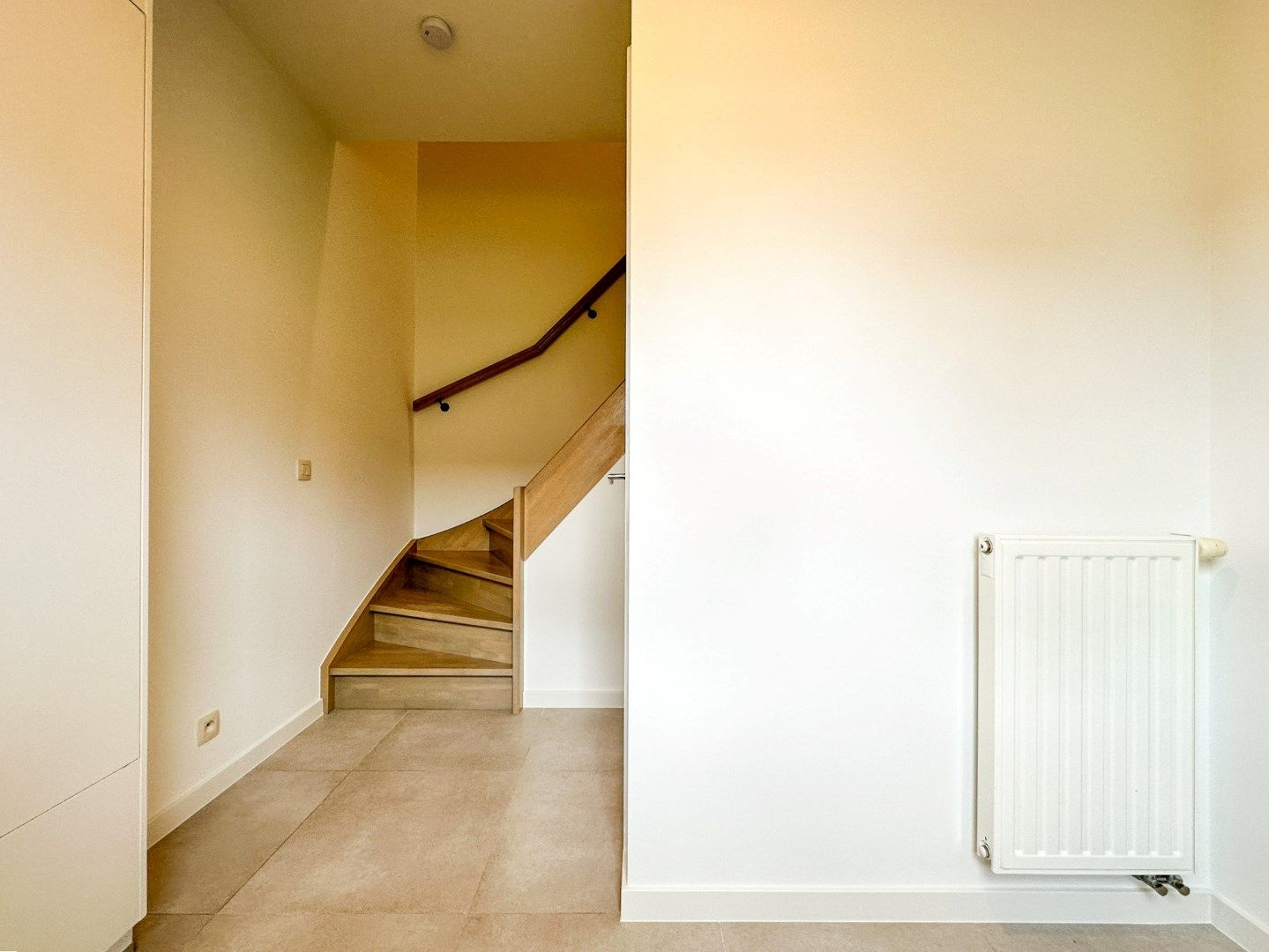 Instapklare woning met 3 slpk, tuin, autostaanplaats, rustige gelegen te Lichtervelde foto 12