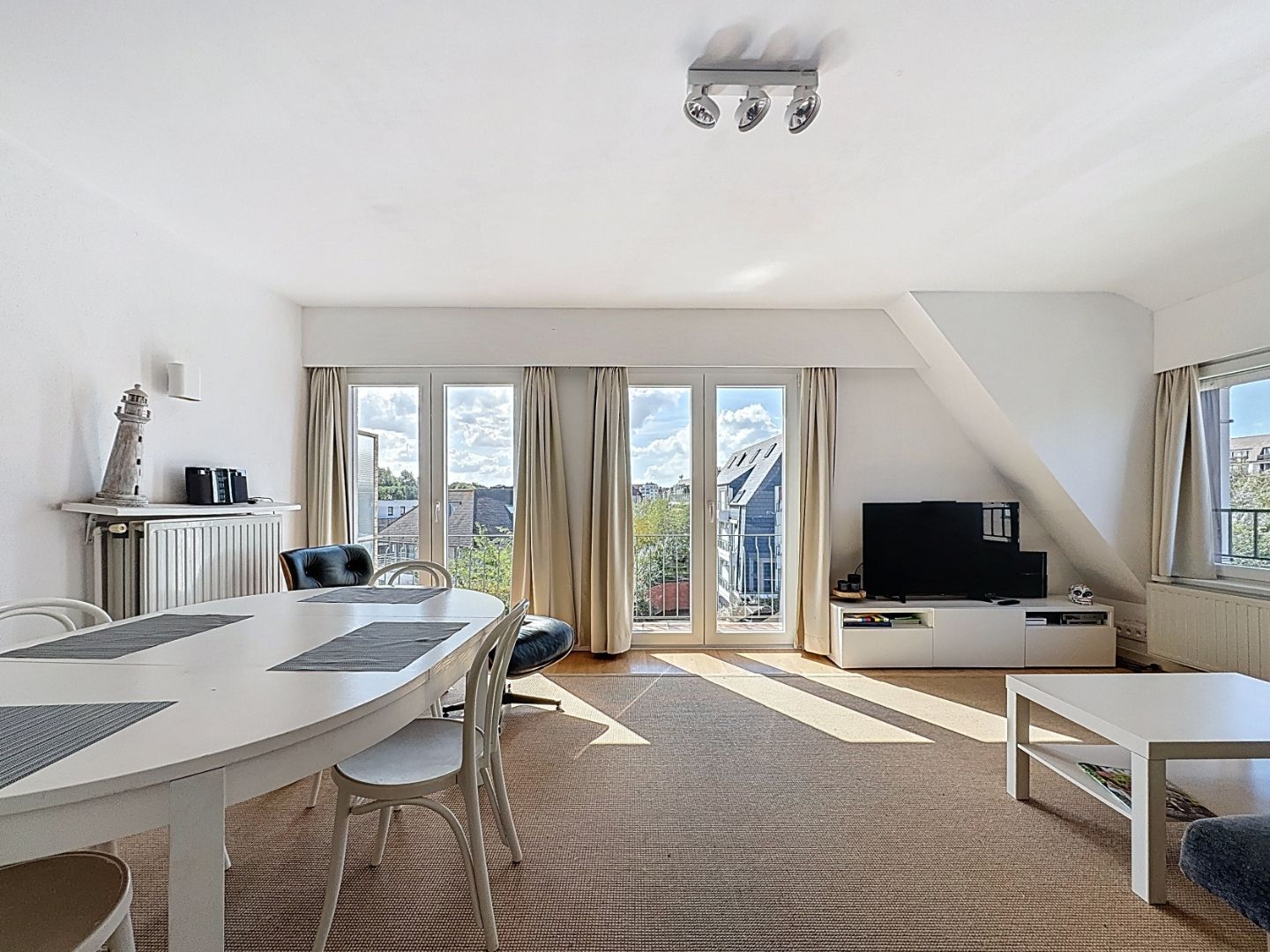 Zongericht appartement nabij het strand. foto 3