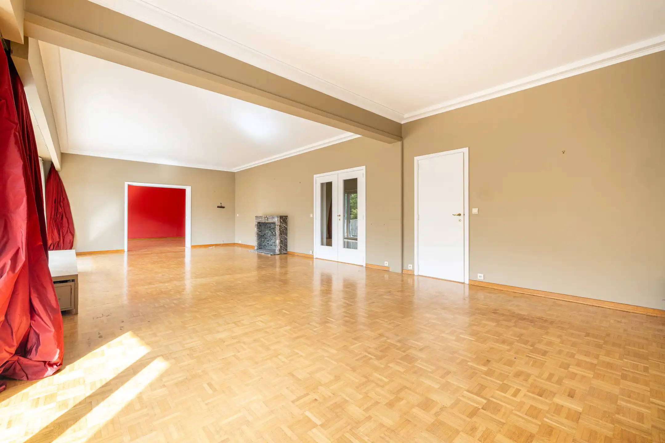 Flat 4 slpkamers ± 238 m². Grote terrassen & garage - EPC D+ foto 8