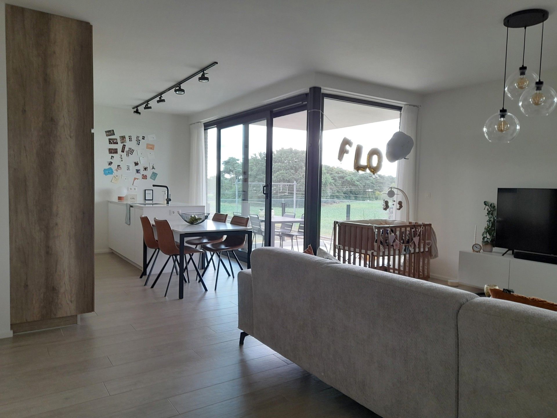 Mooi 2-slpk-appartement met terras foto 10