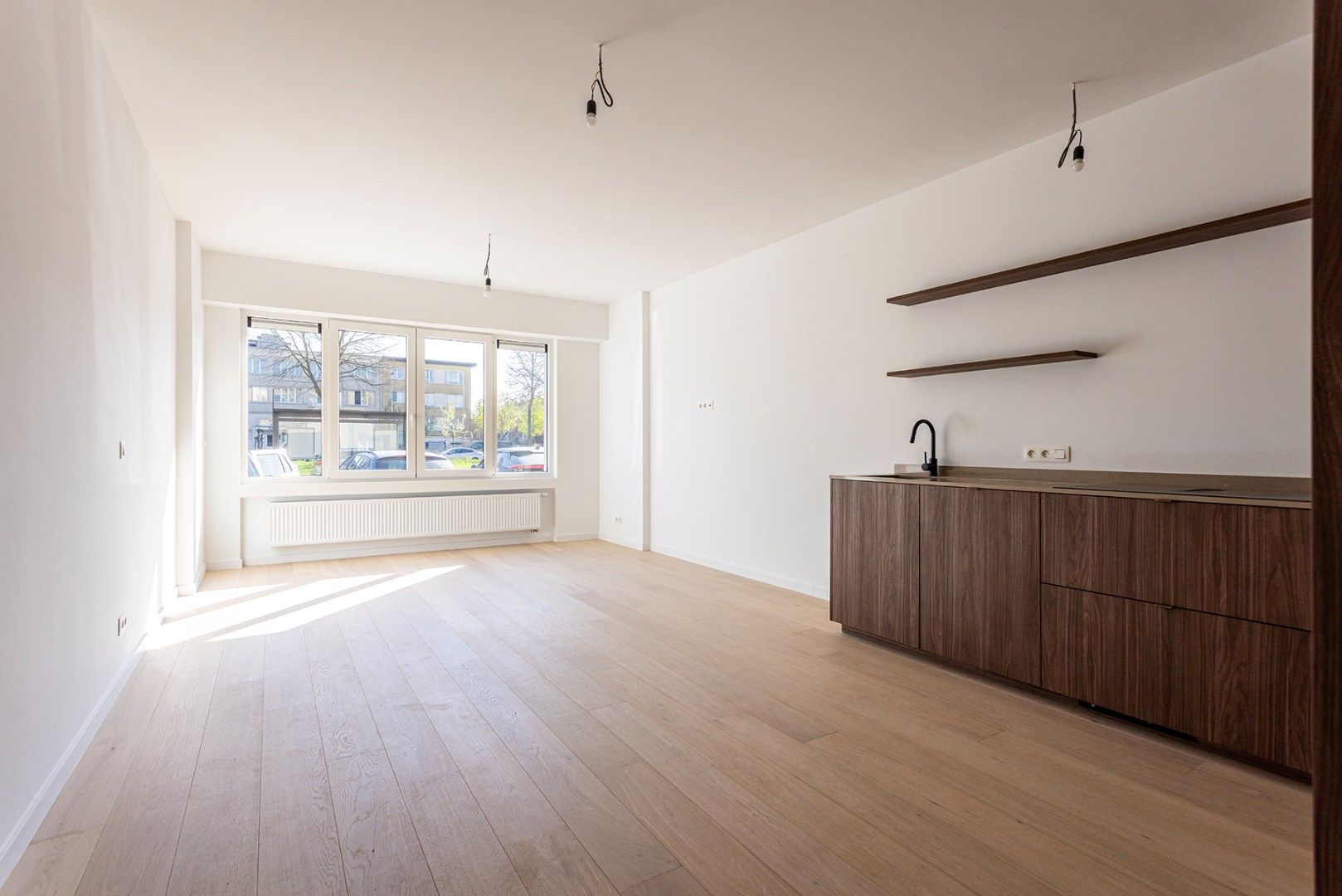 Luxe appartement te koop in Wilrijk met terras en moderne afwerking! foto {{pictureIndex}}