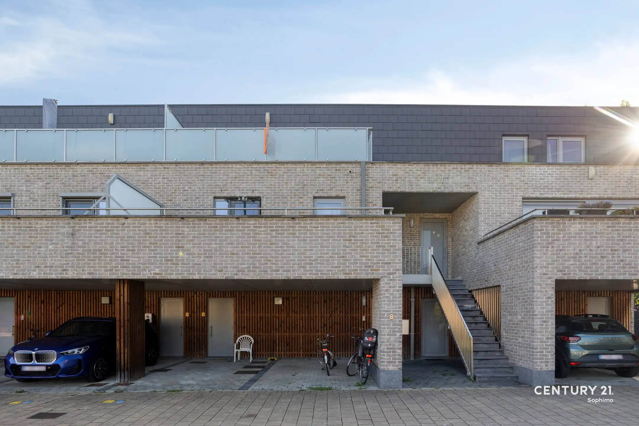 Recent 2 slaapkamer appartement met 3 terrassen in Wezemaal foto {{pictureIndex}}