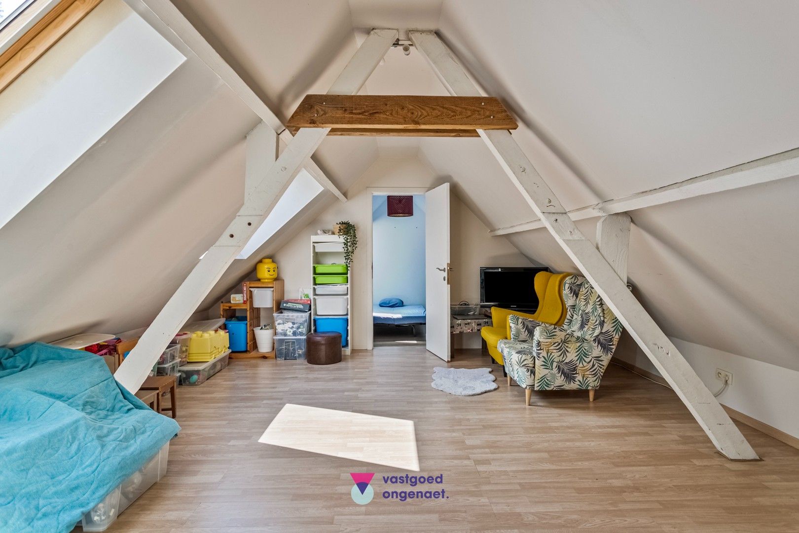Te koop: Unieke en Rustig Gelegen Villa in Evergem foto 15