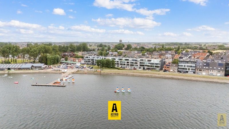 Instapklaar gelijkvloers appartement met terras aan Spuikom! foto 4