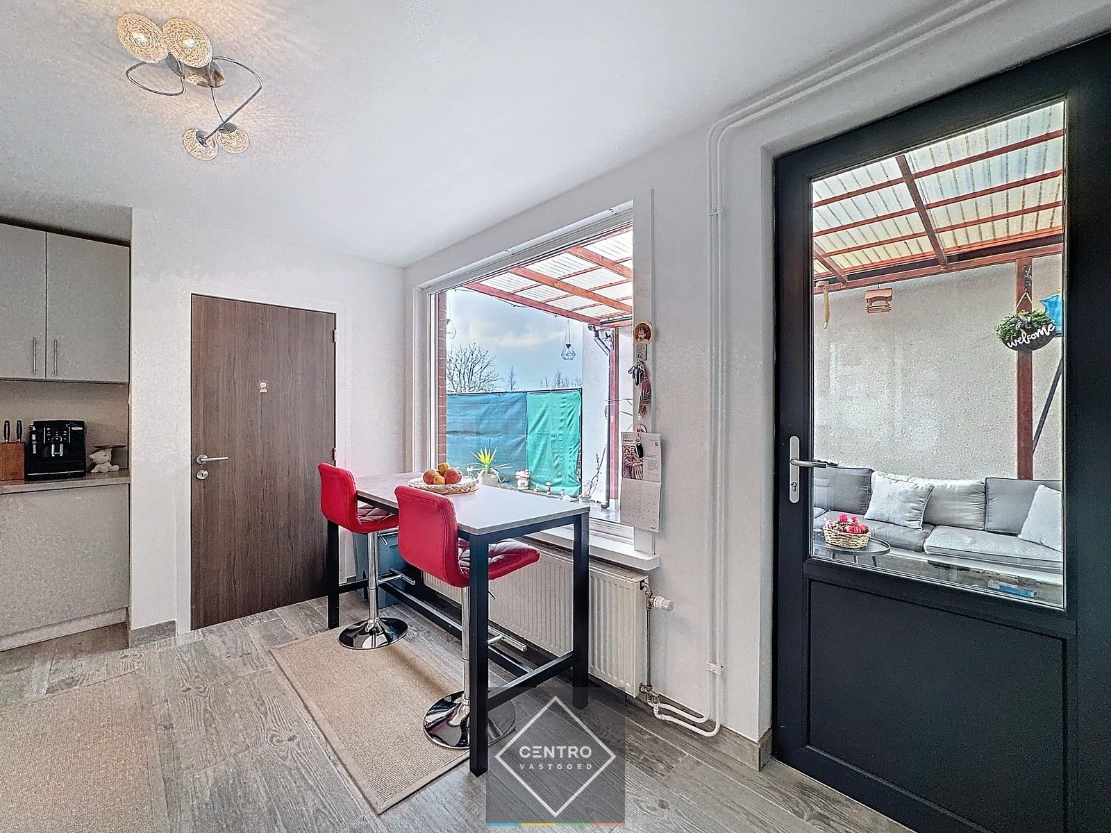 PERFECT INSTAPKLARE woning met mogelijkheid tot 5 slpks! foto 9