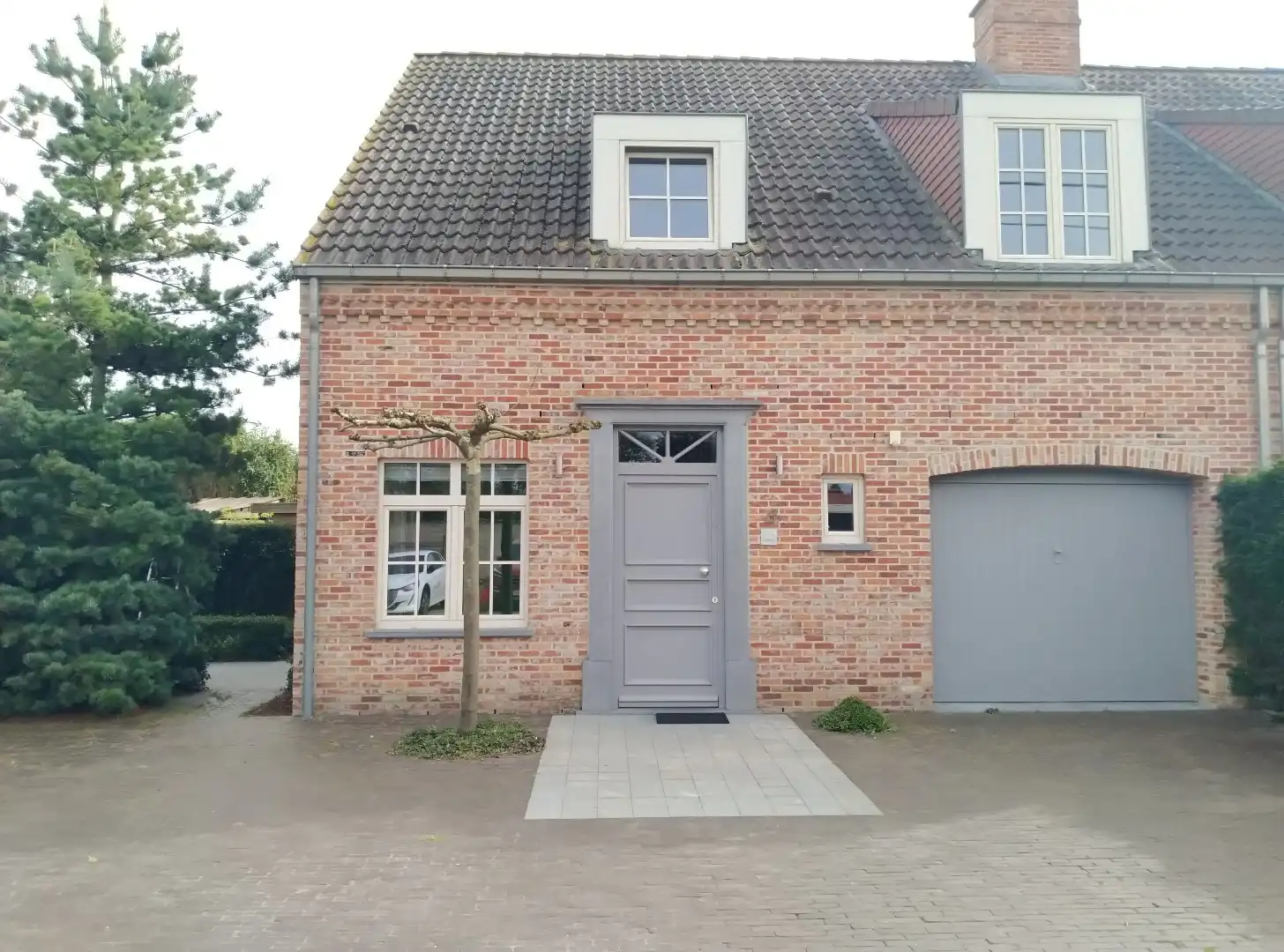 Ruime 3-gevelwoning met tuin foto 21