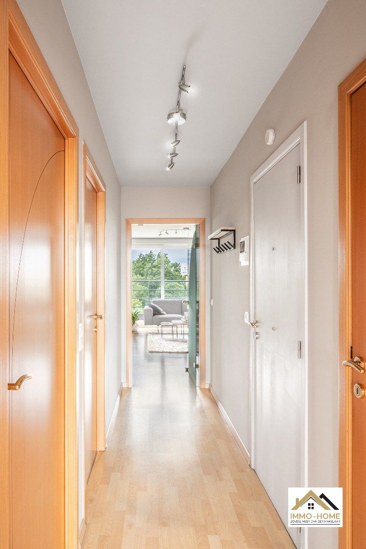 Lichtrijk instapklaar appartement op topligging Lokeren foto 14