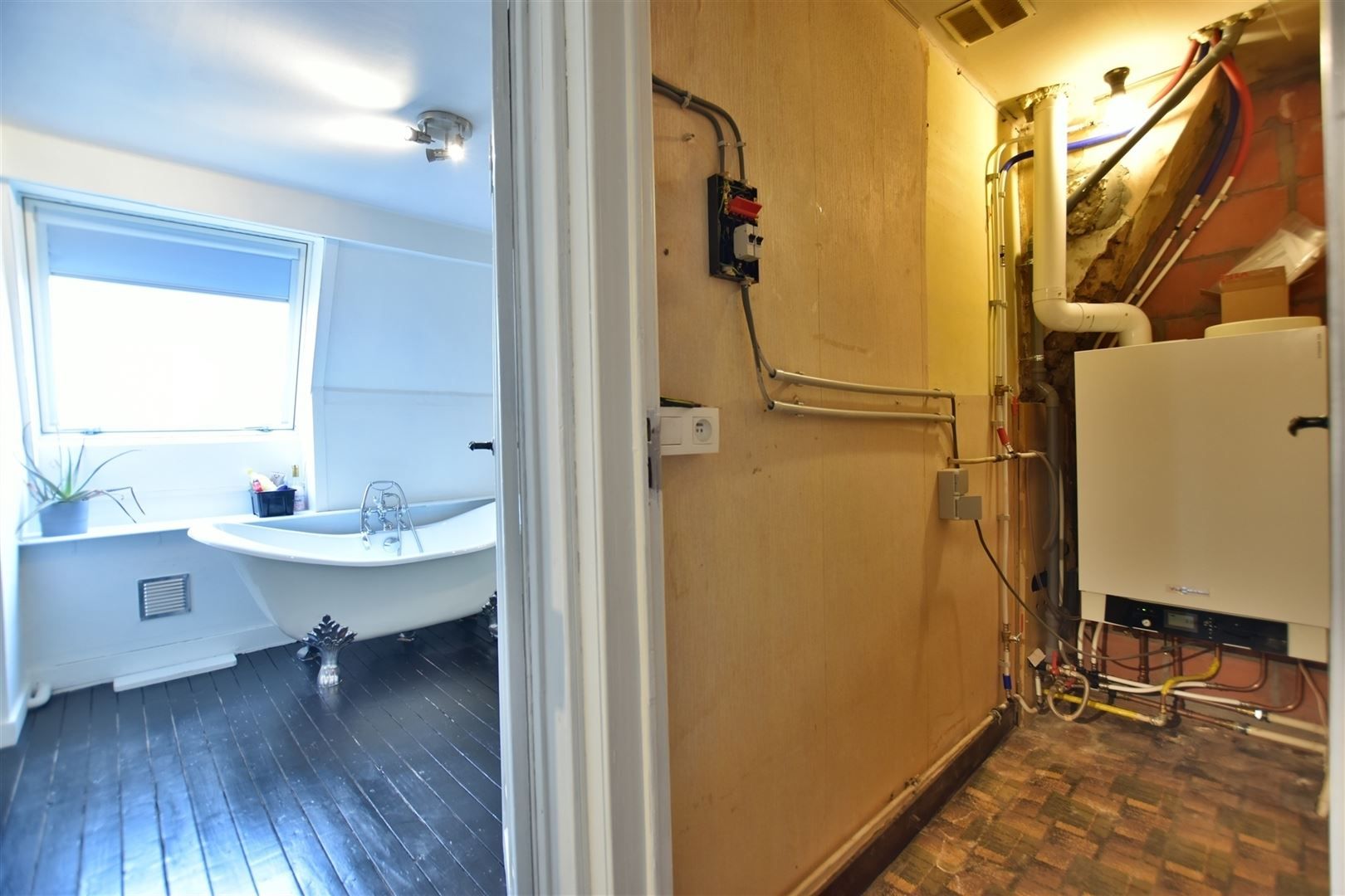 Karaktervolle, ruime woning met 6 slaapkamers, binnenkoer met jacuzzi en topligging! foto 24