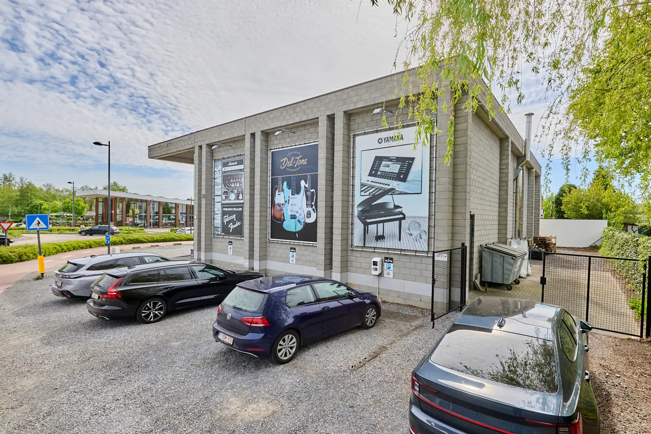 TE KOOP: HANDELSPAND OP TOPLOCATIE AAN HASSELTWEG IN GENK foto 12