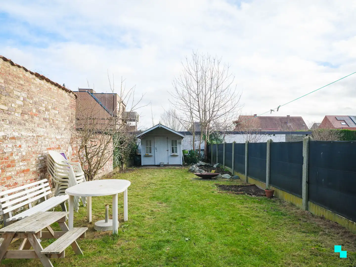 Charmante op te frissen woning met drie kamers en zonnige tuin foto 24