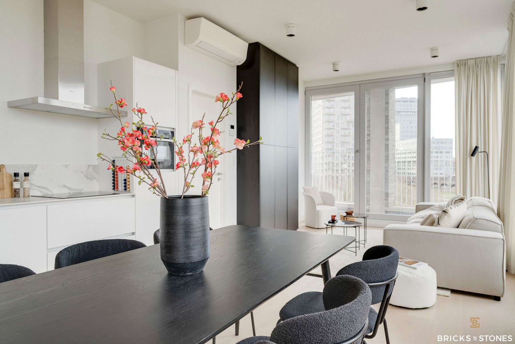 Prachtige city penthouse met 2 slaapkamers, terras en parking foto 6