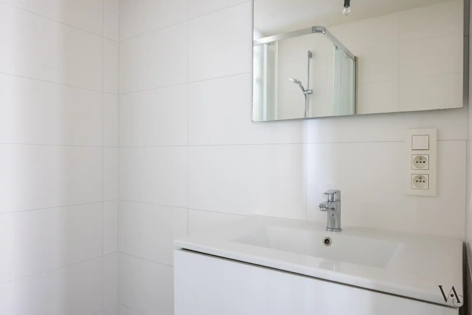 Recente driegevelwoningen met 3 slaapkamers, garage en tuin in Linden foto 9