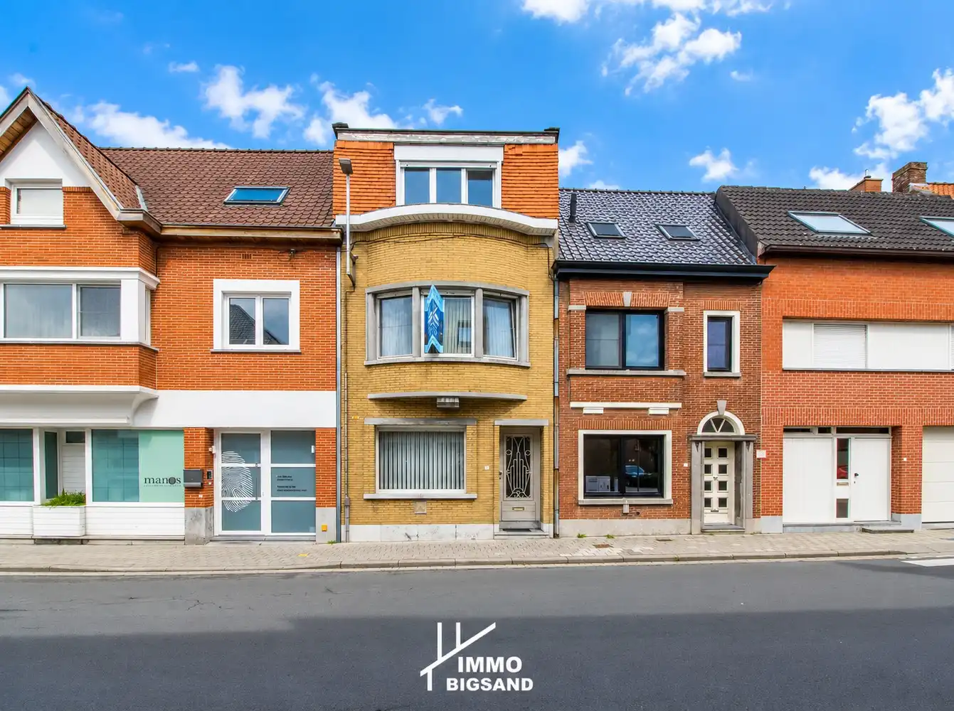 Zeer ruime woning te koop met 4 slaapkamers in Marke met tuin foto 2