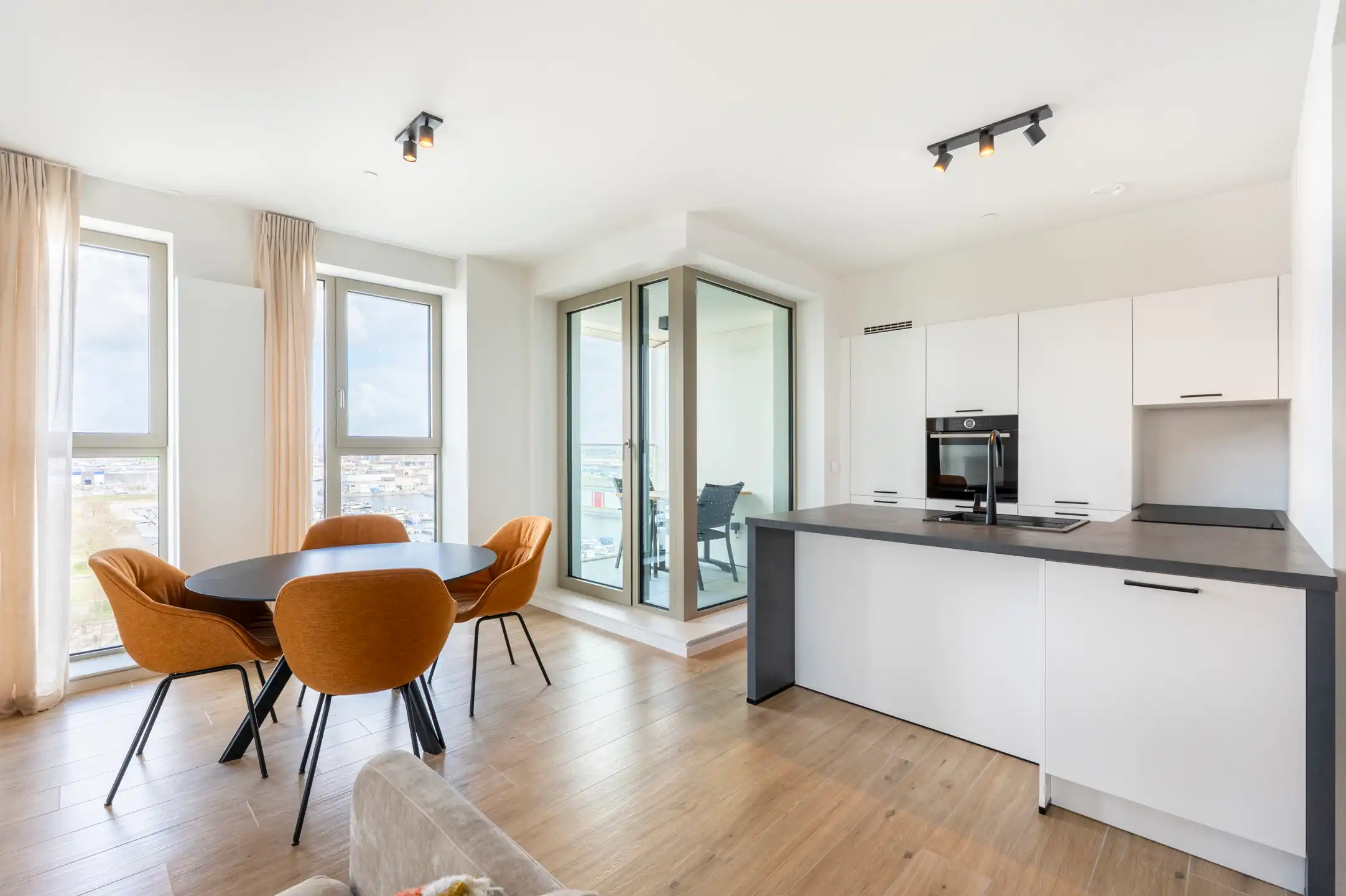 ANTWERPEN - panoramisch zicht op de jachthaven met 3 kamers foto 3
