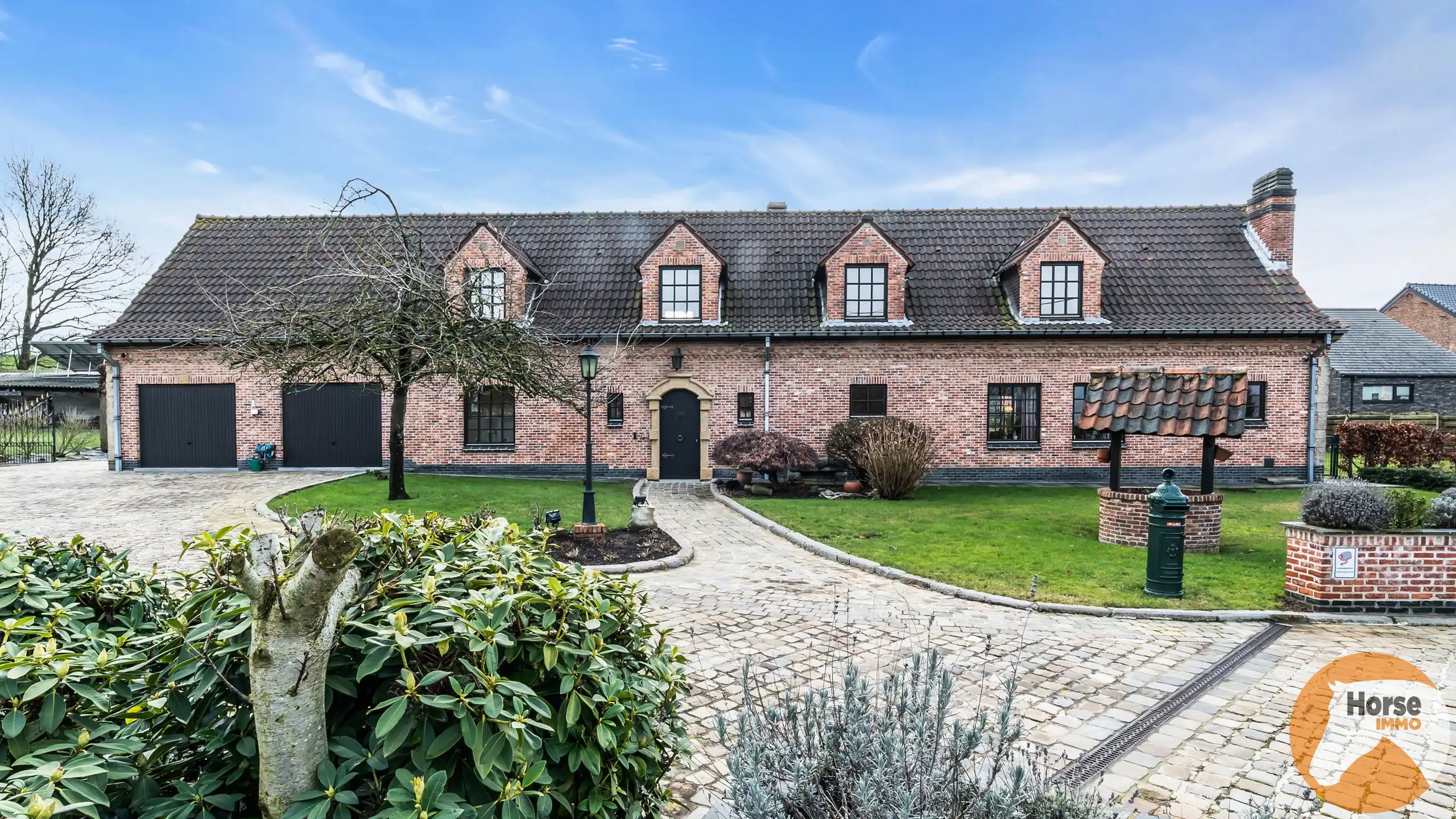 ROOSDAAL - Centraal gelegen woning met prachtig uitzicht foto 2