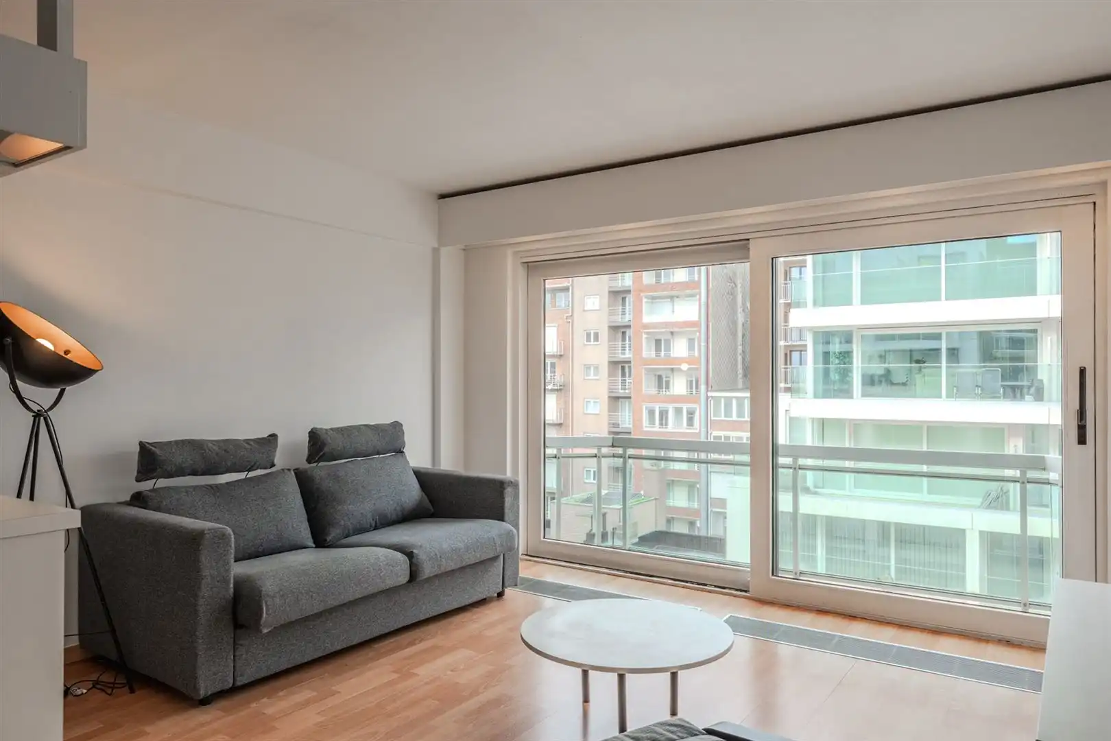 Ruime Studio foto {{pictureIndex}}