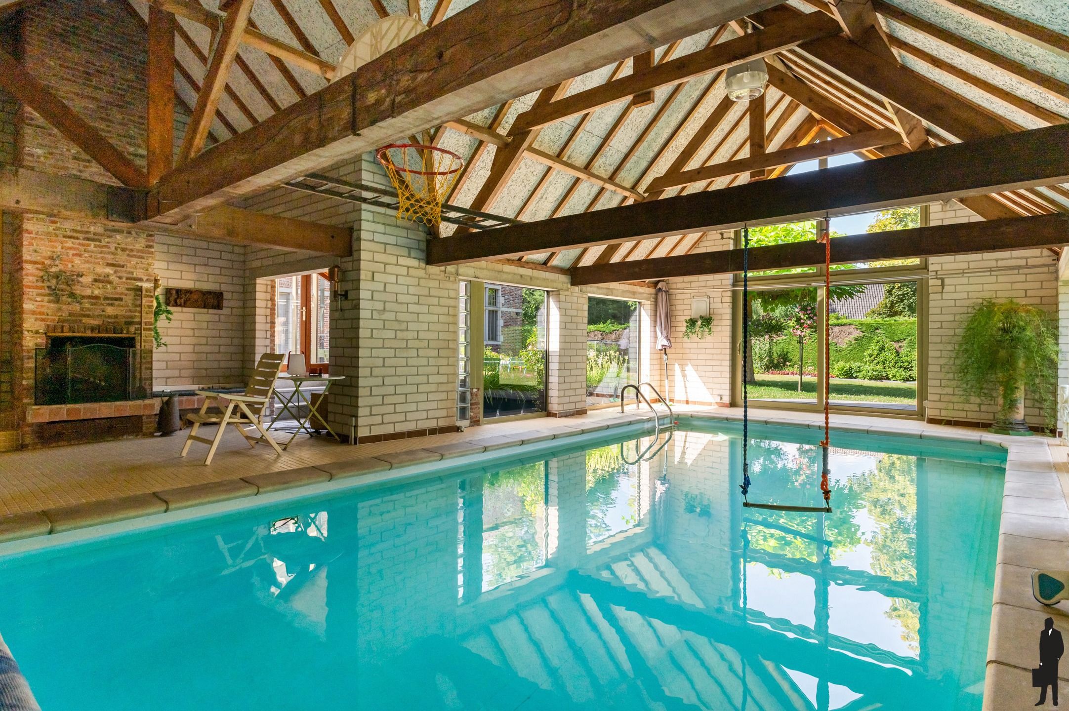 Exclusieve villa met conciërgewoning op 4.102m² foto 20