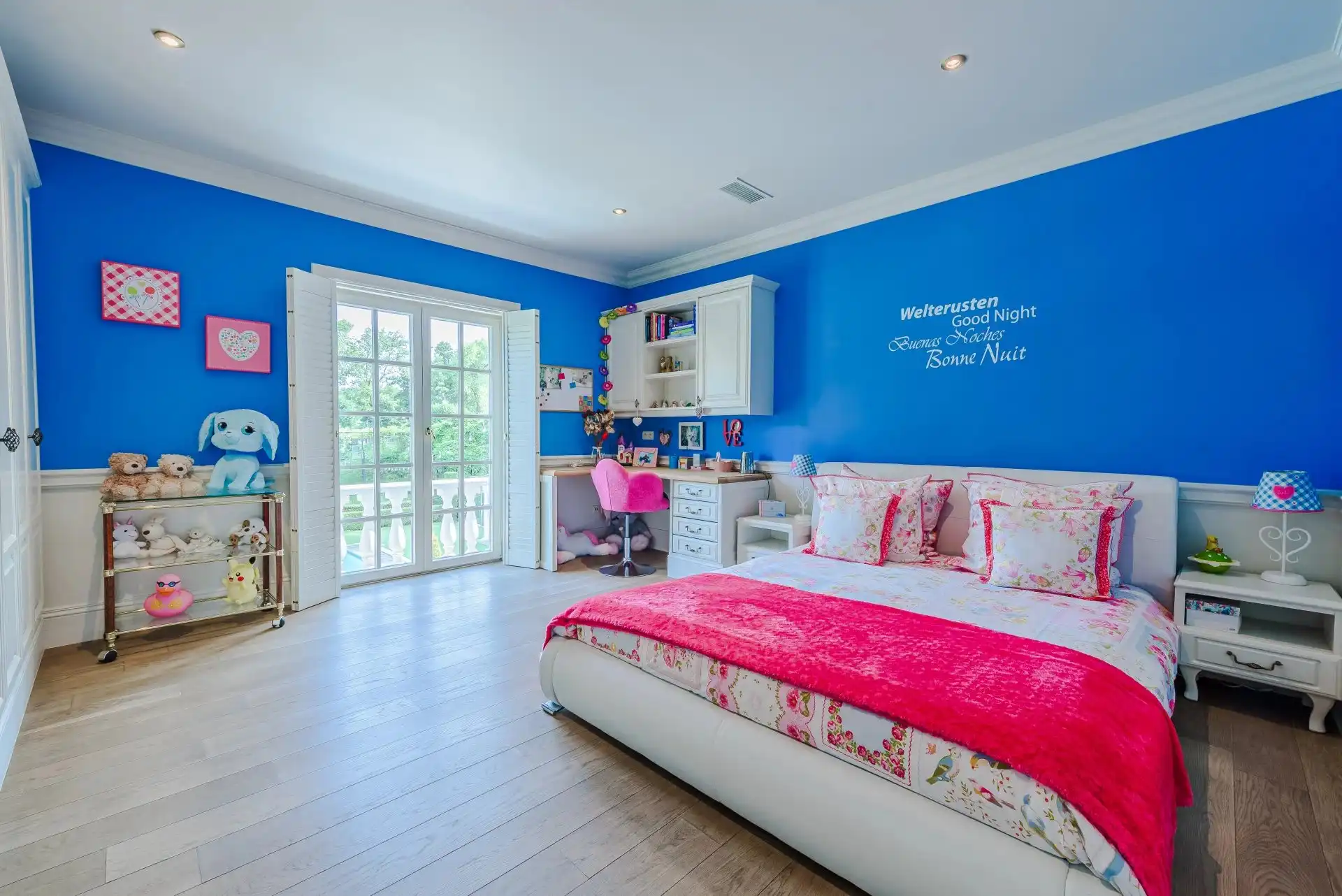 Prachtige luxueuze villa in Amerikaanse stijl met 4 slaapkamers en 2 badkamers. foto 21