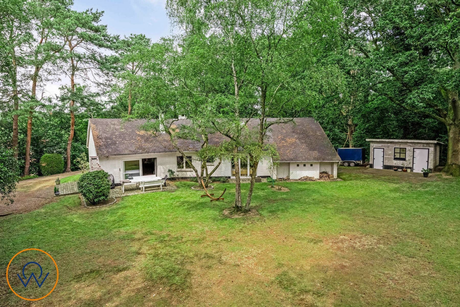 Charmante te renoveren woning met grote tuin in Alsemberg foto 1