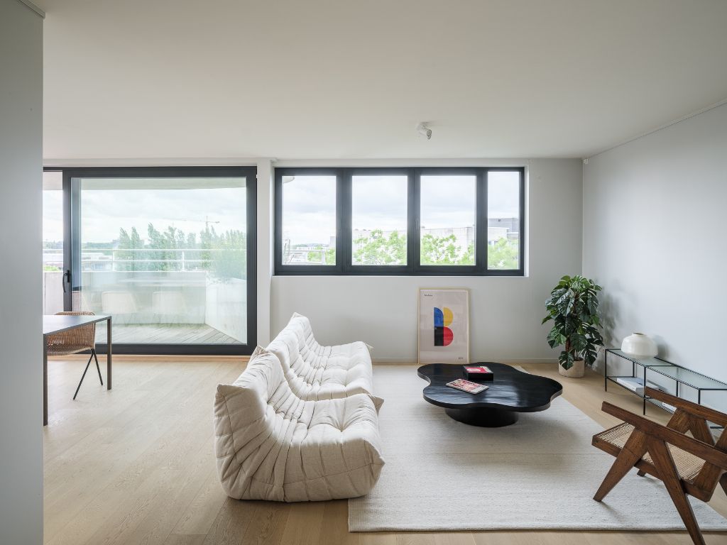 Luxueus en lichtrijk 2-slaapkamer appartement met ruim terras foto 9