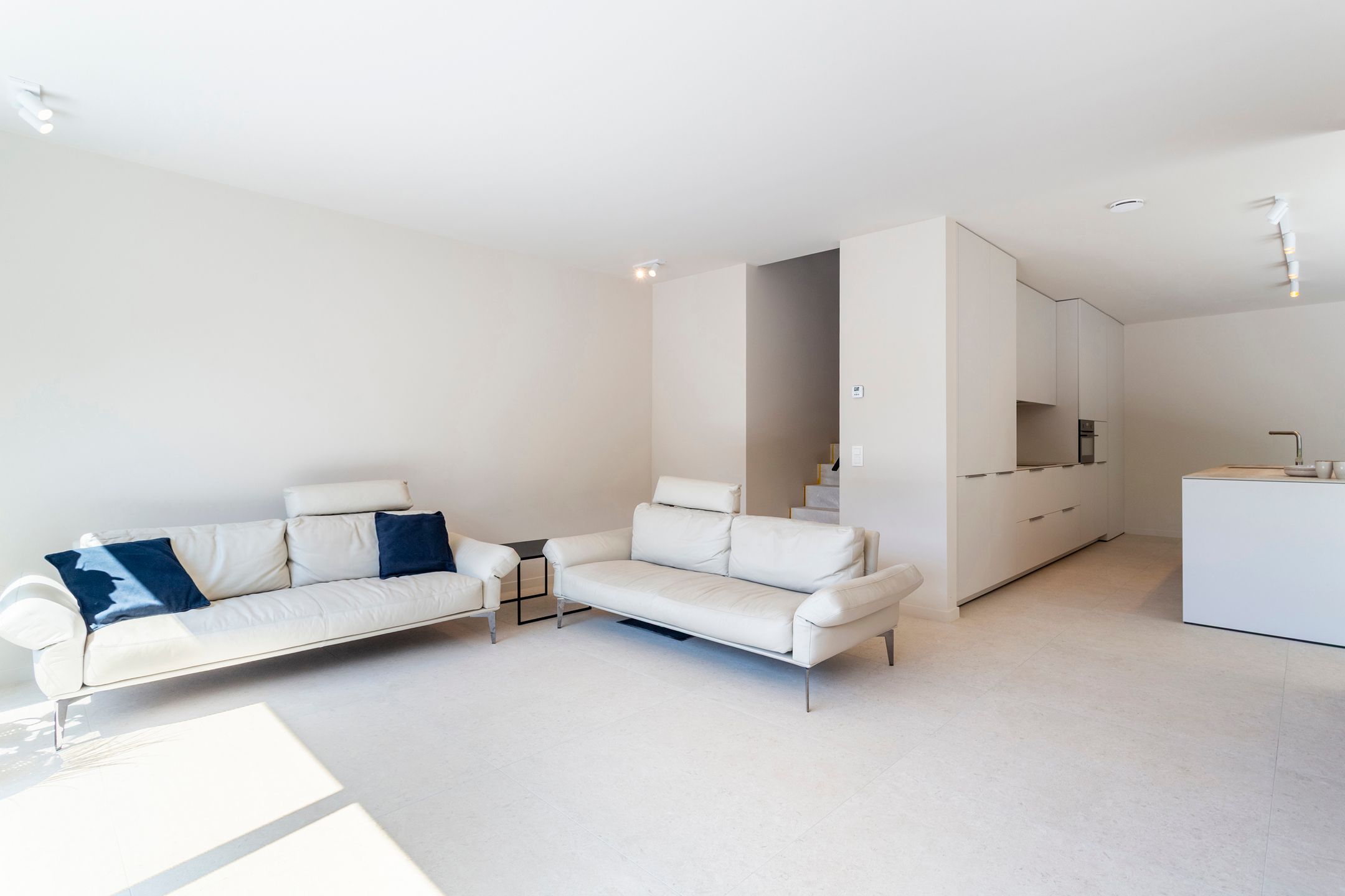 luxueuze nieuwbouwvilla met 3 slpks, garage en riante tuin foto 11