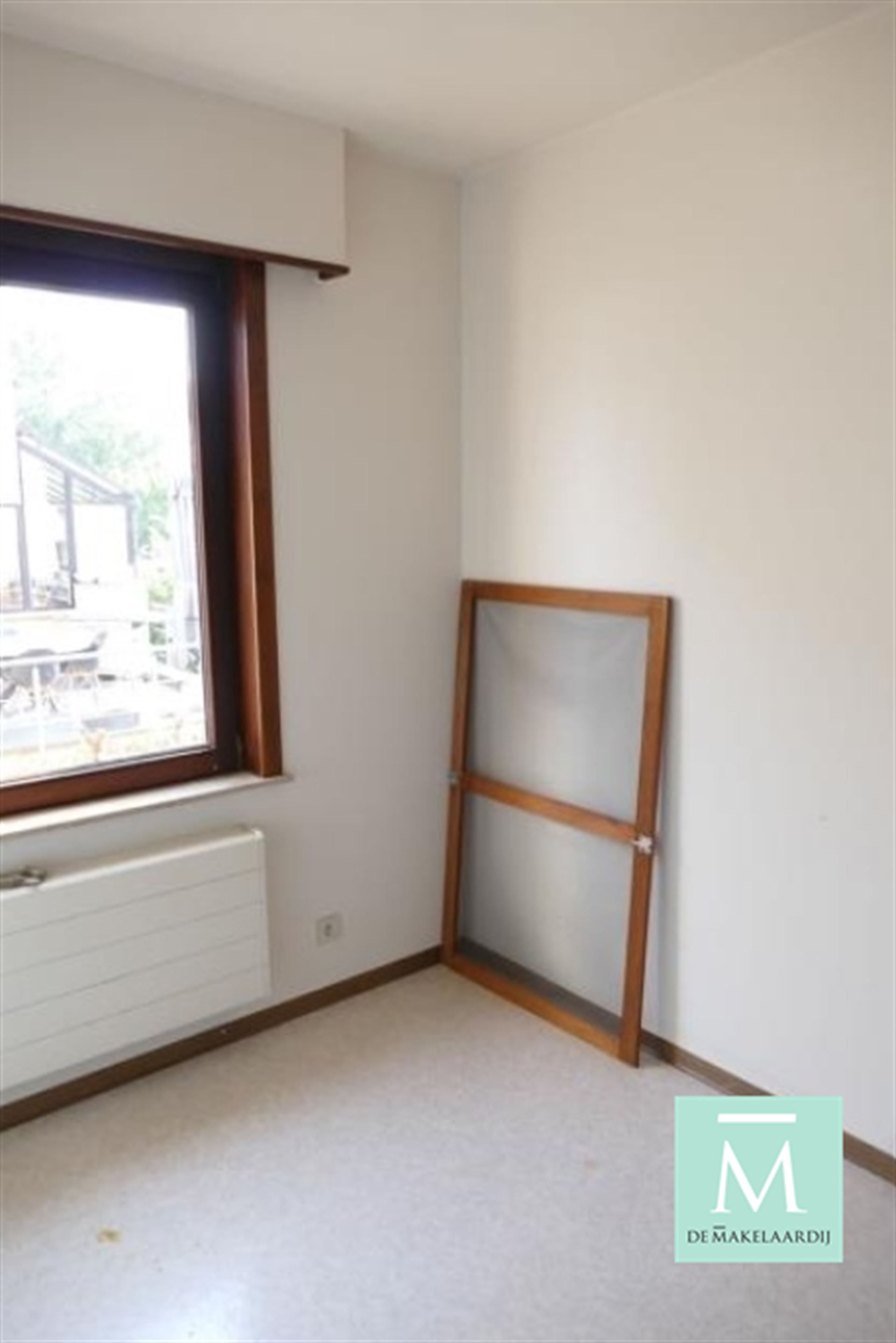 Mooi en rustig gelegen appartement met 3 slaapkamers, terras en garagebox! foto 8
