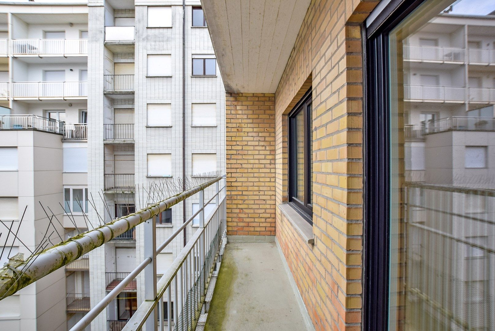 Kwalitatief gerenoveerd 2-slaapkamerappartment met zijdelings zeezicht en terras te Oostduinkerke-Bad foto 15